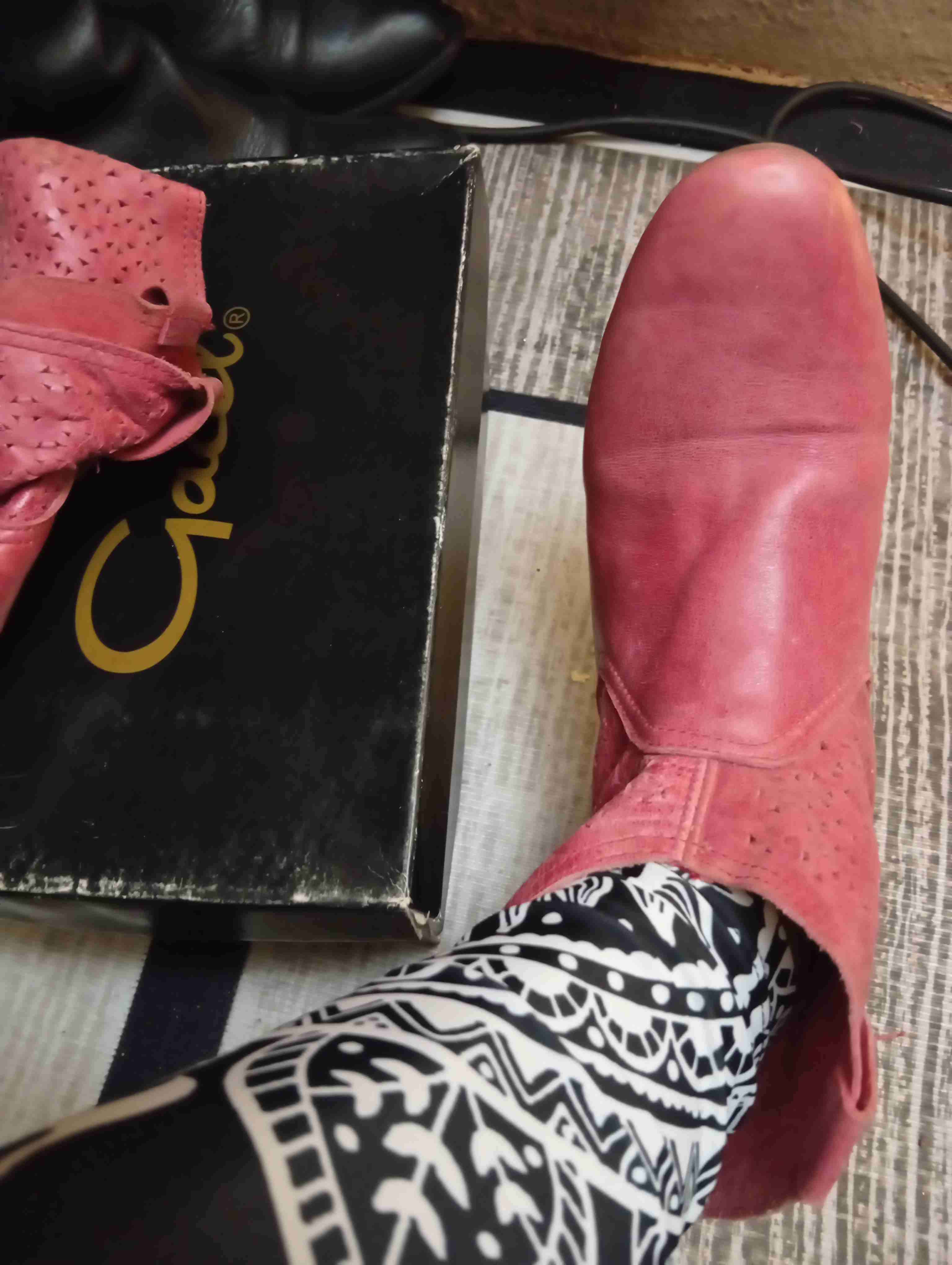 Botines rosados de cuero - miniatura 2