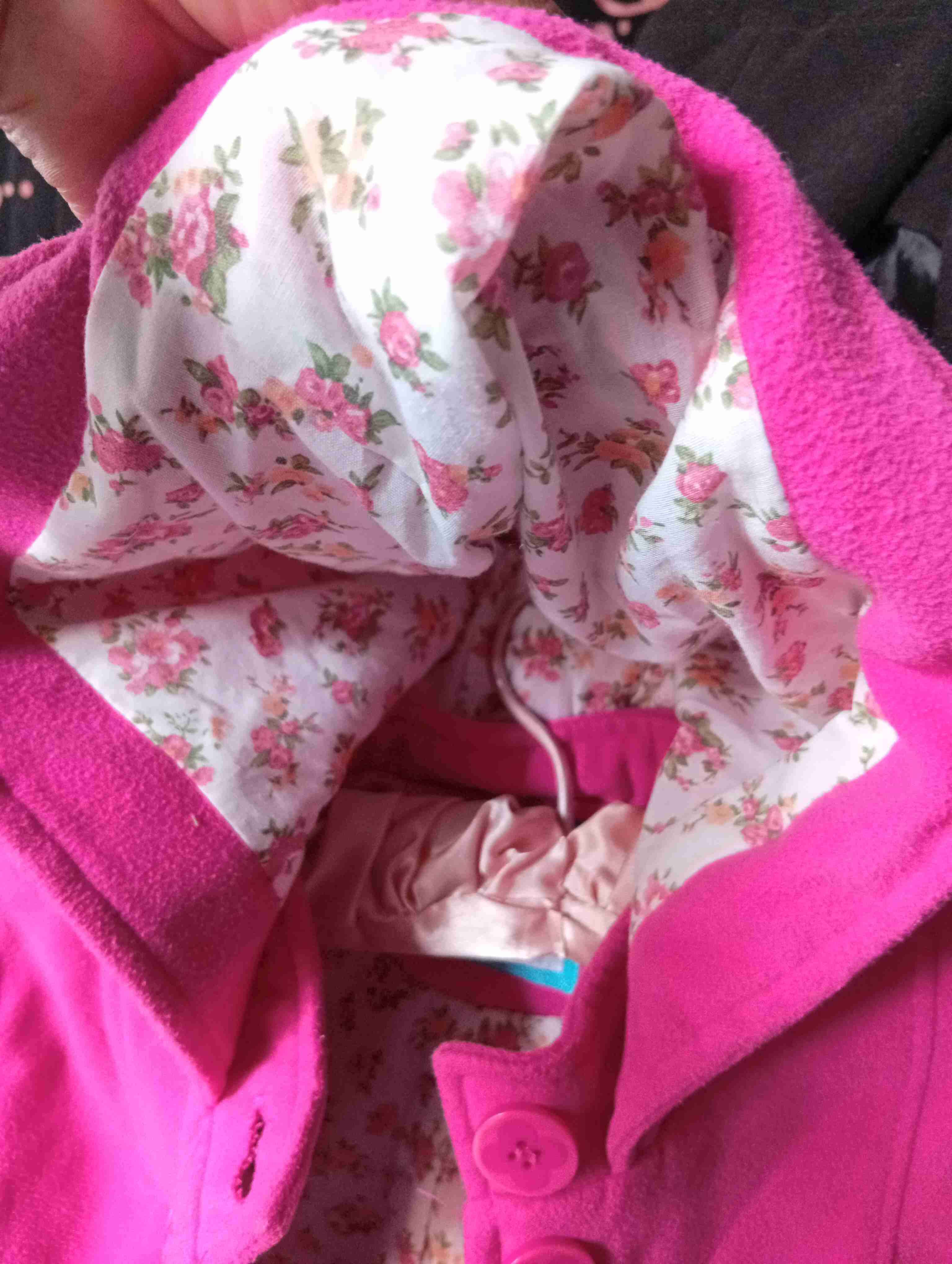 Abrigo infantil fucsia con capucha - miniatura 4