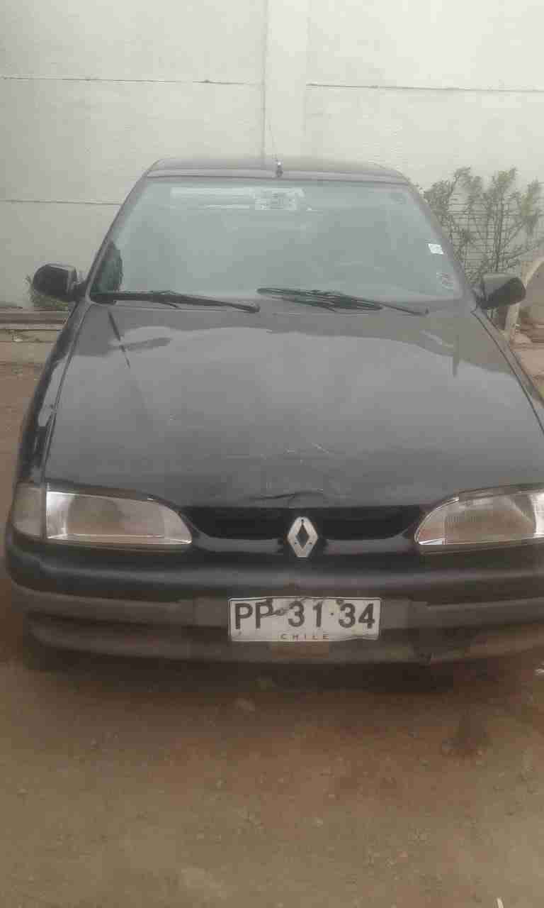 Auto Renault color negro