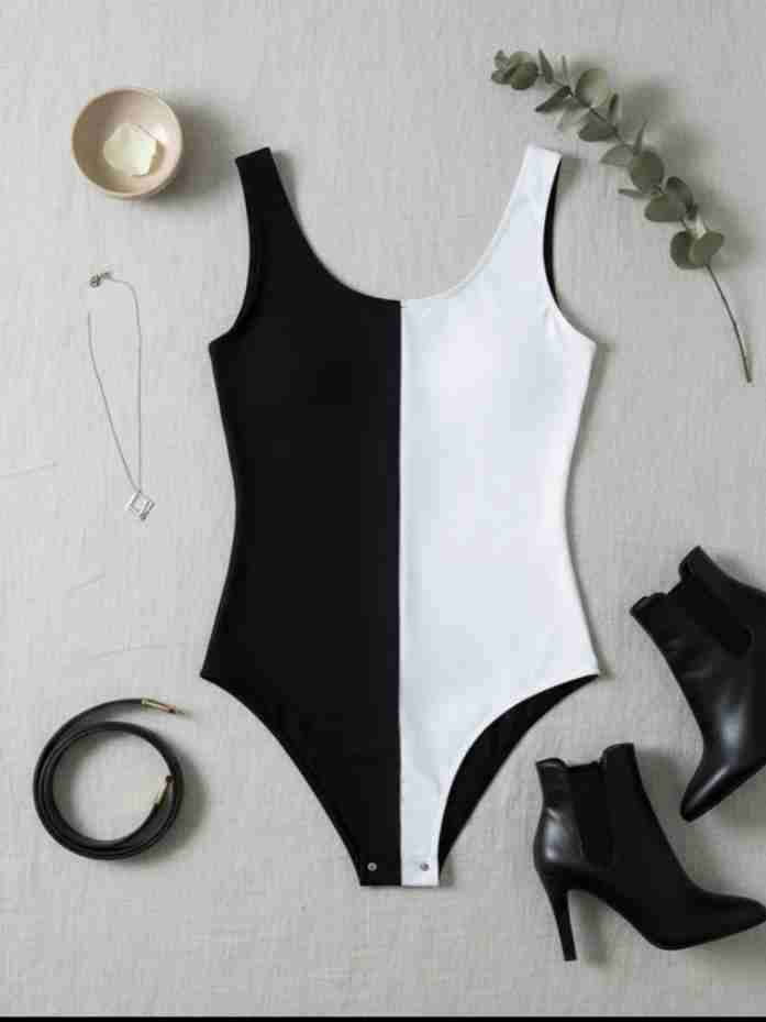 Body bicolor blanco y negro/ romance