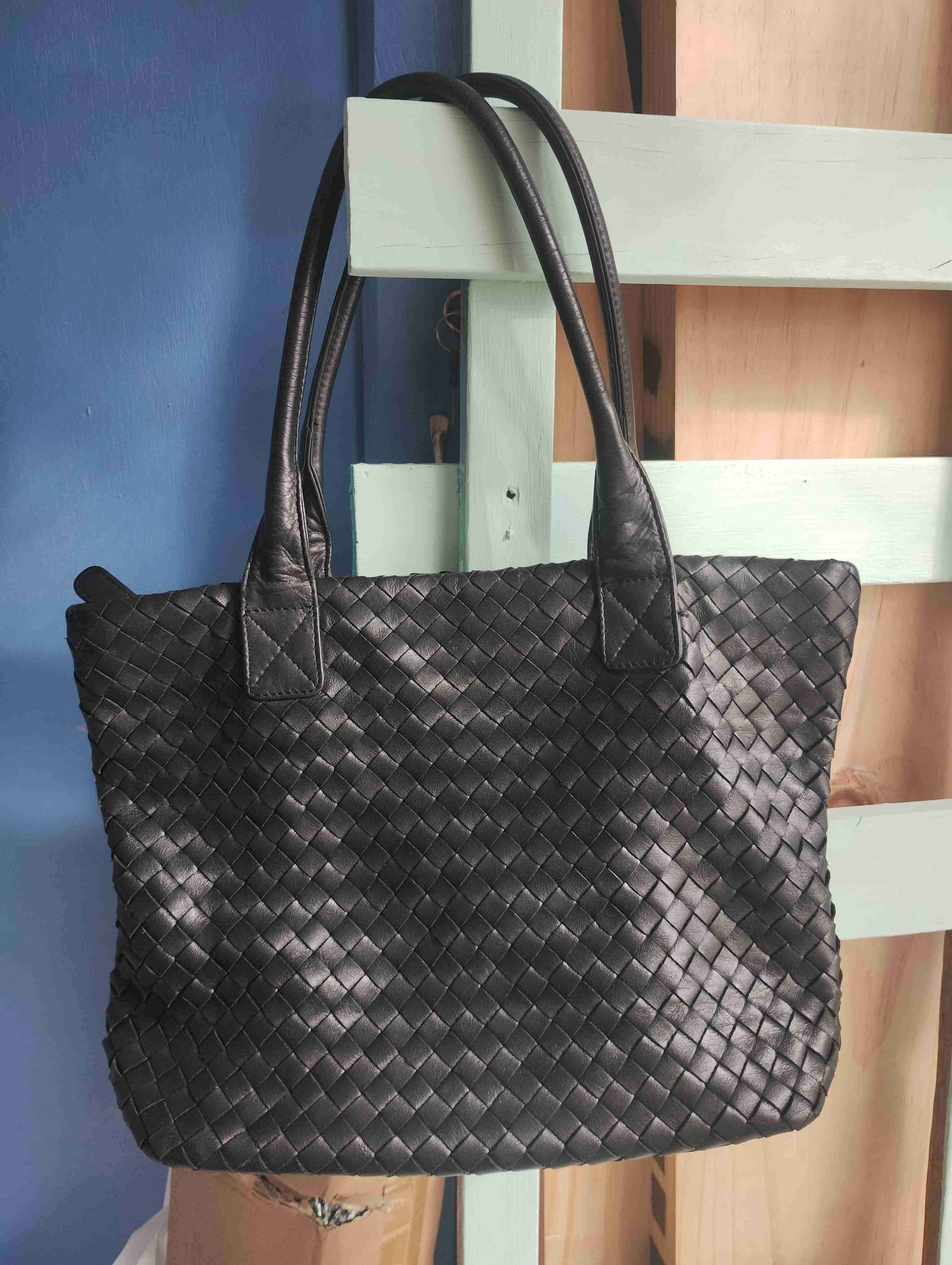 Cartera negra de eco cuero trenzado - miniatura 2