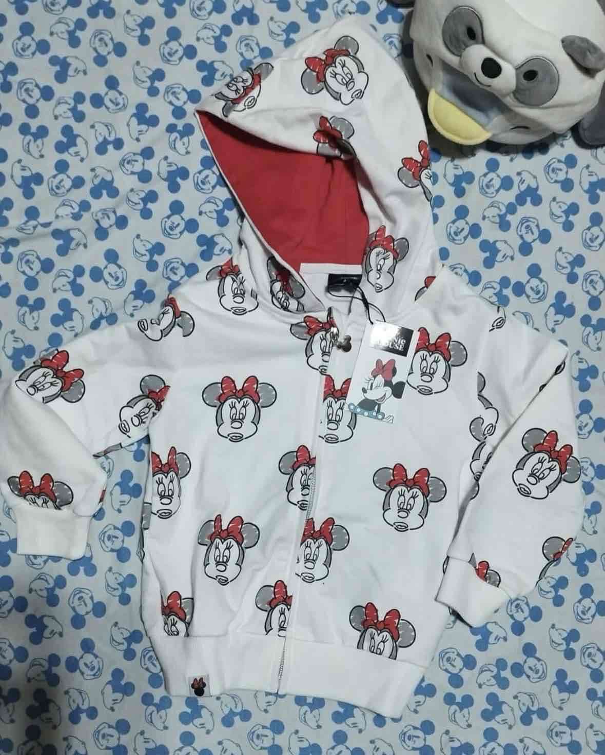 Polerones, pijamas entre otros - miniatura 2