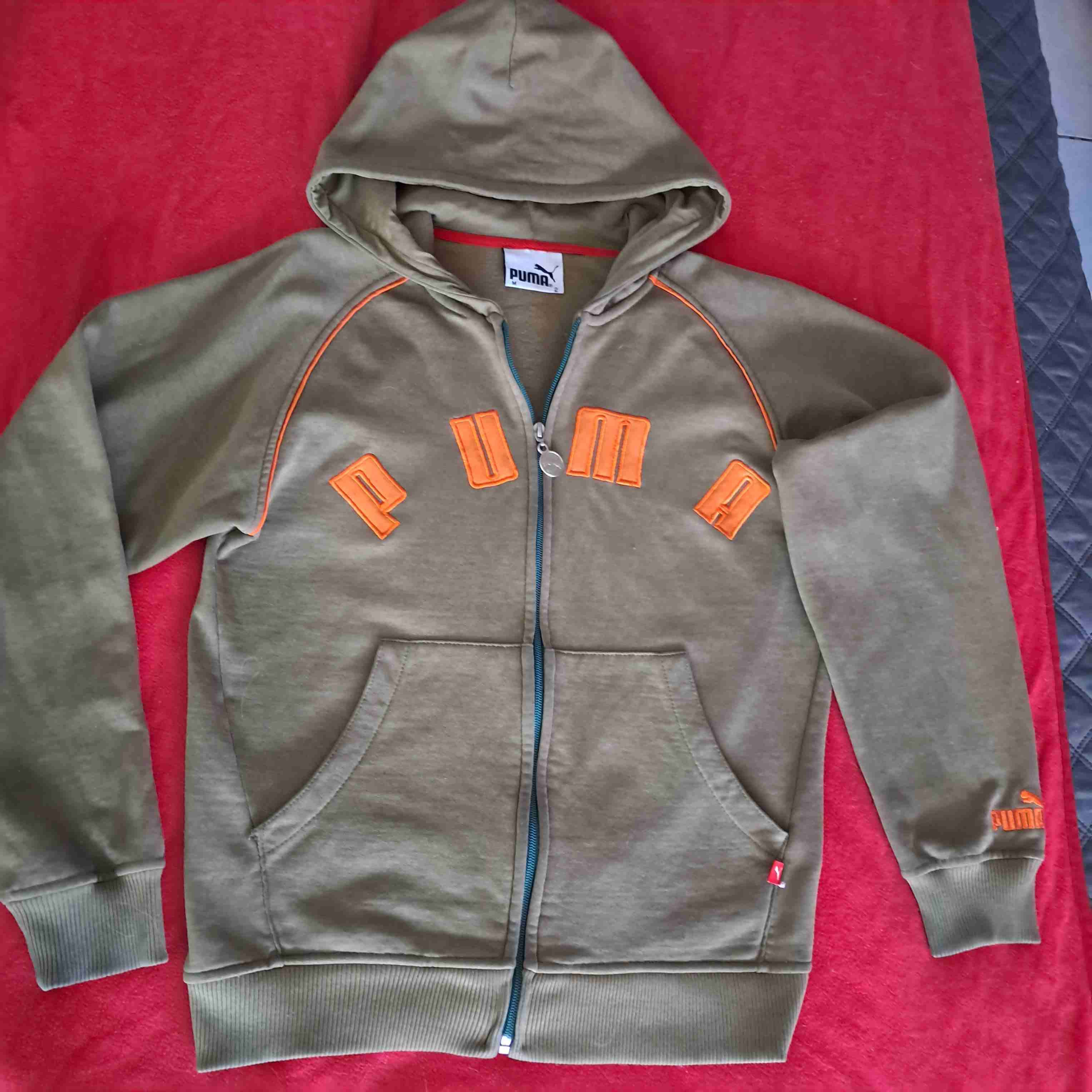 Polerón con capucha Puma verde