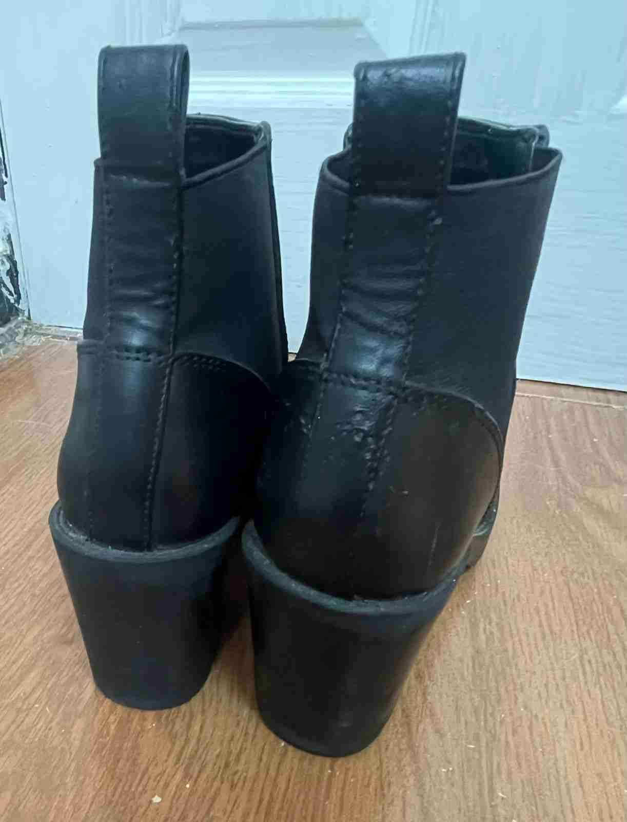 Botines negros de cuero N* 38 - miniatura 5