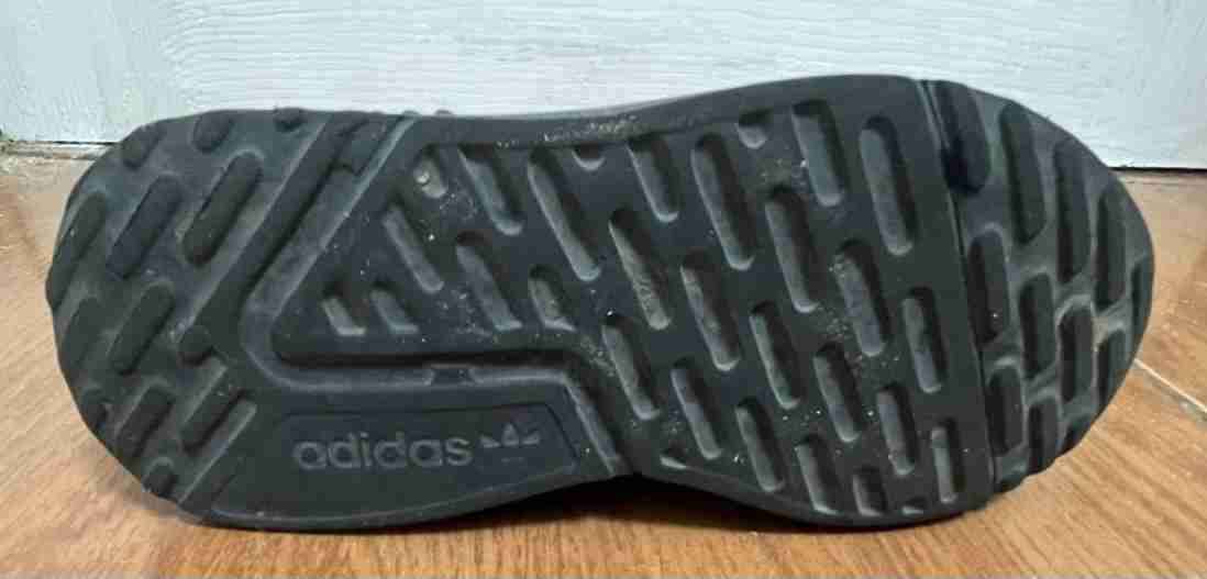 Zapatillas negras Adidas 29 - miniatura 4