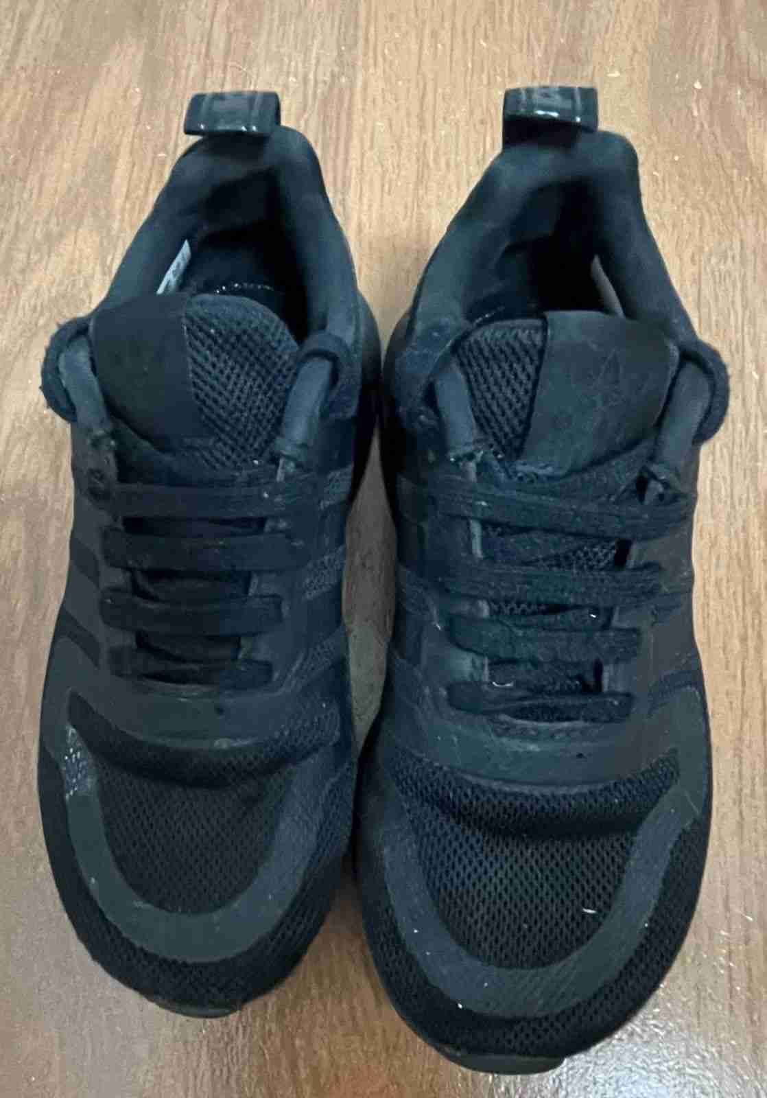 Zapatillas negras Adidas 29 - miniatura 5