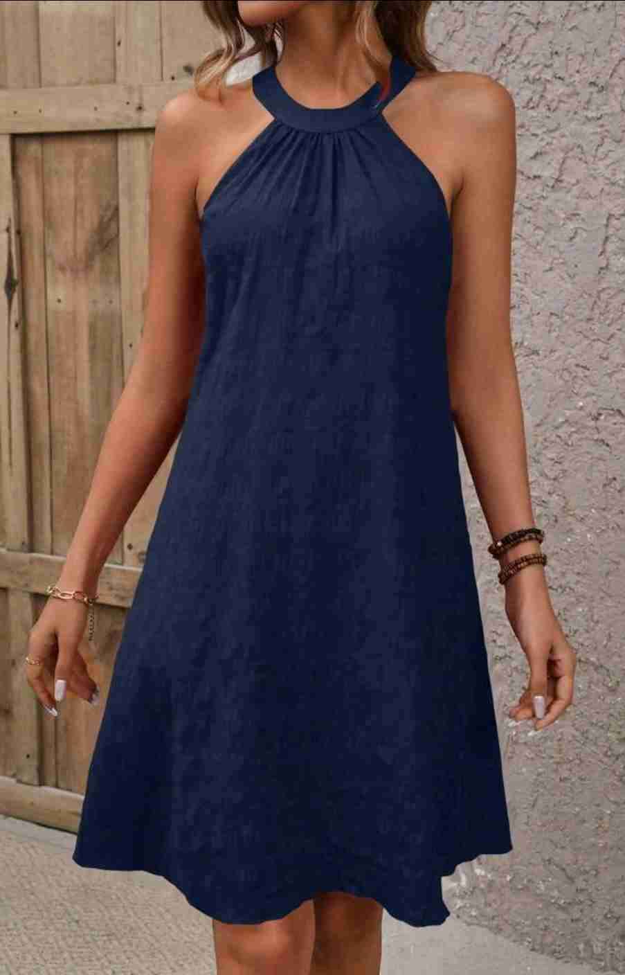 Vestido azul sin mangas