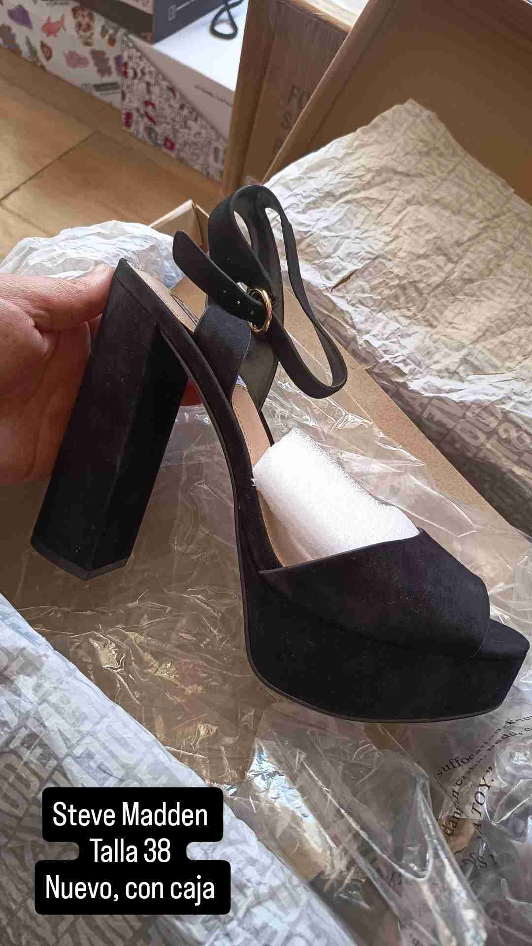 Tacones negros Steve Madden