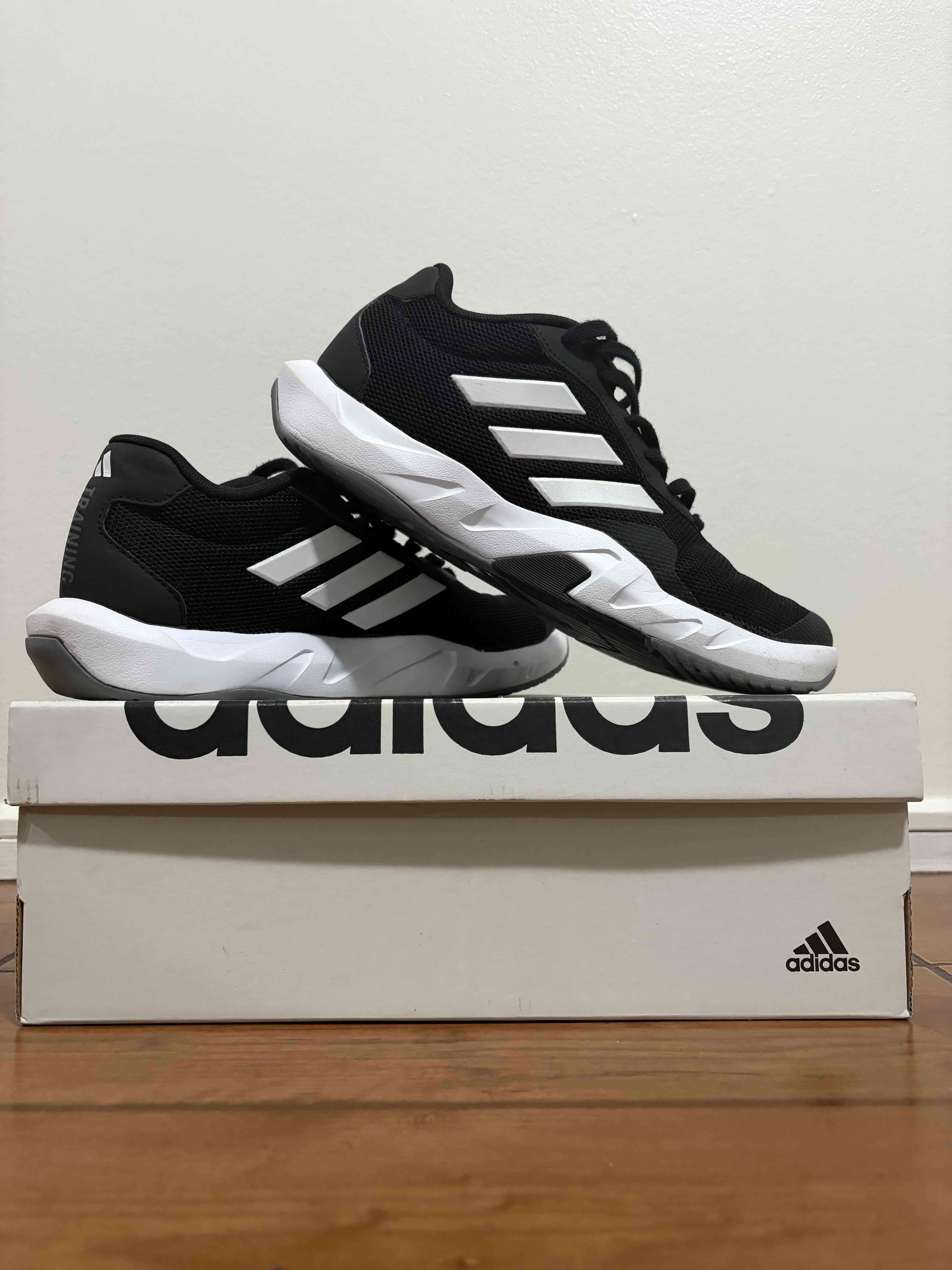 Zapatillas deportivas negras Adidas