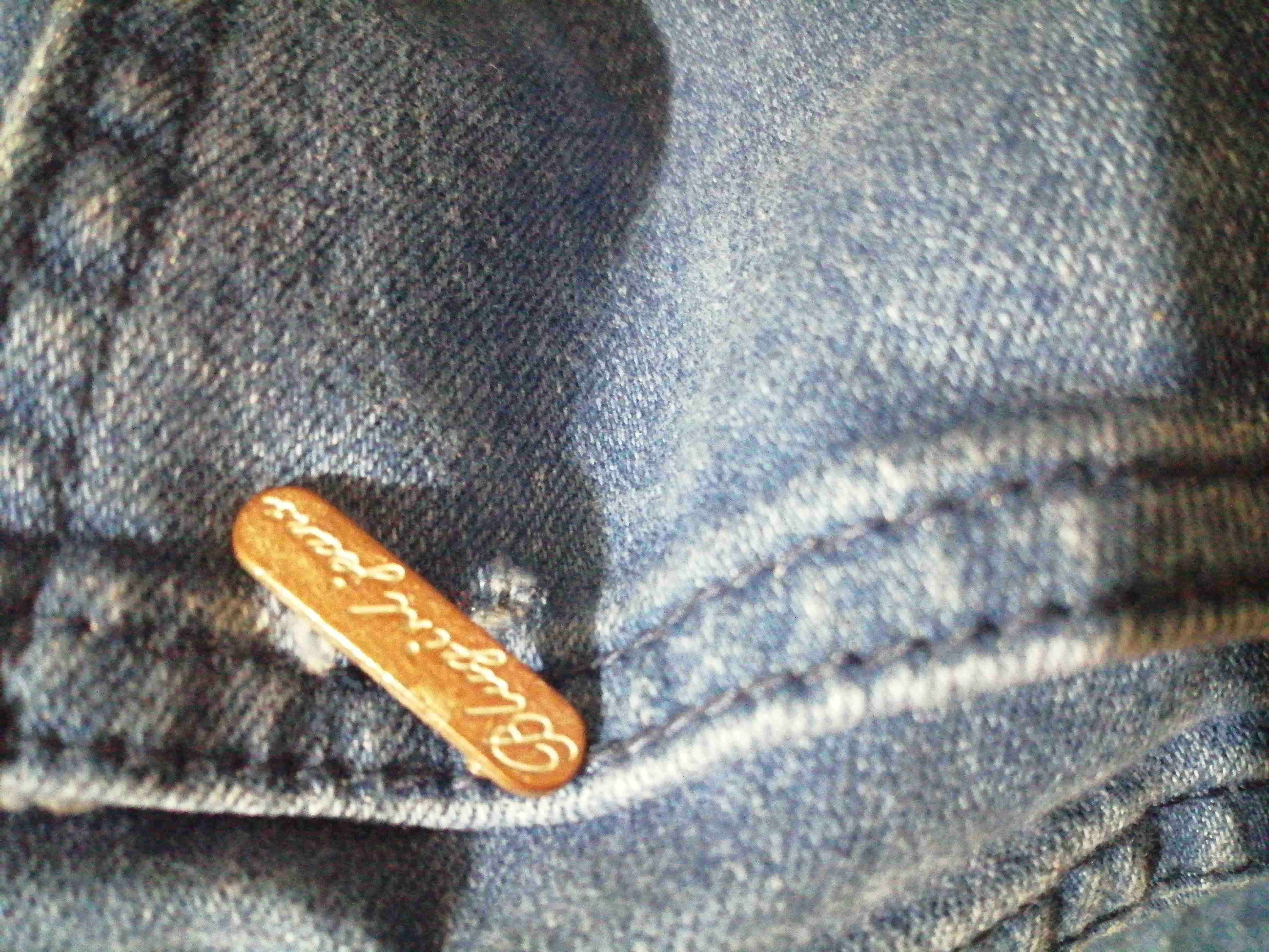 Pantalones acampanados de mezclilla - miniatura 2