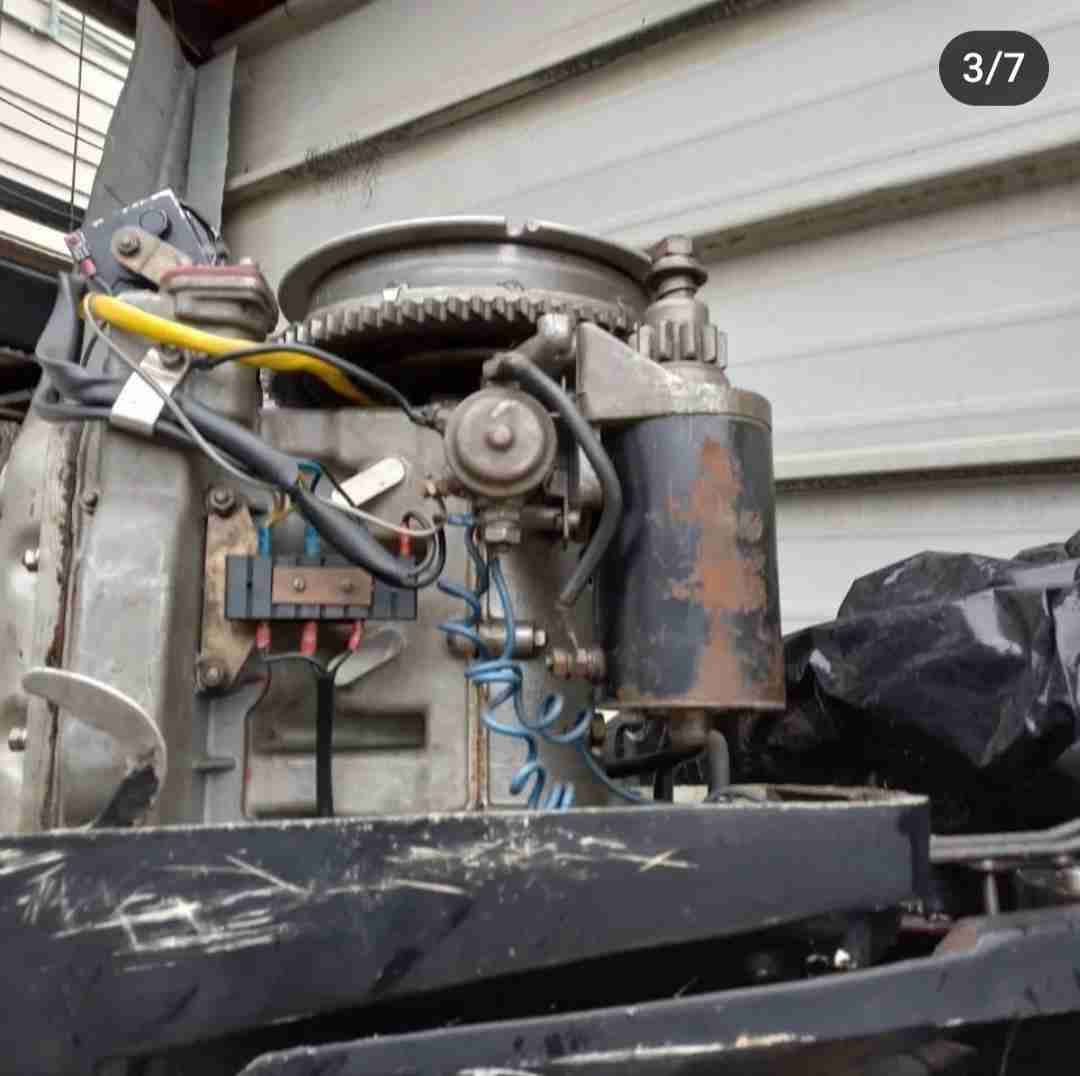 Motor fuera de borda - miniatura 3