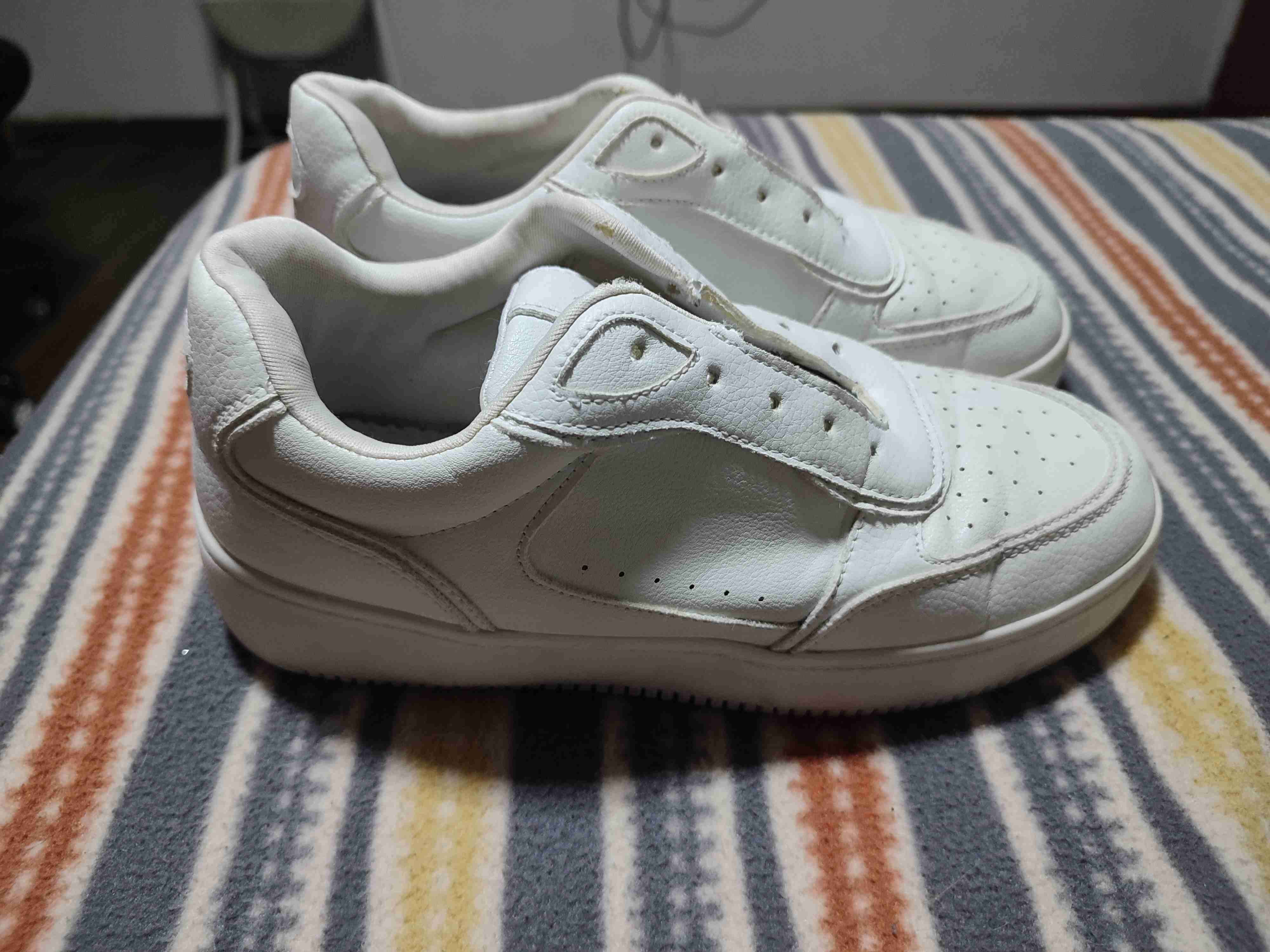 Zapatillas deportivas blancas