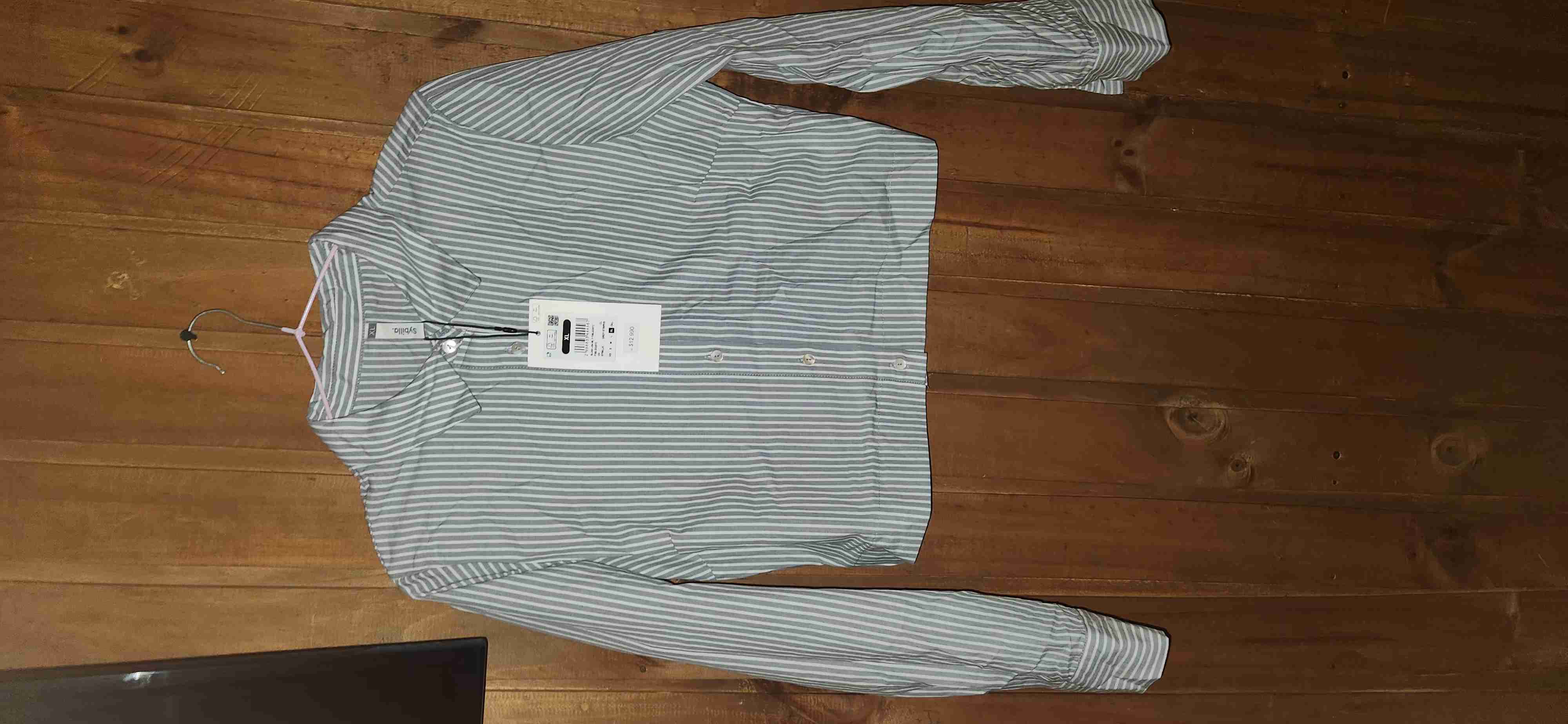 Blusa a rayas nueva XL