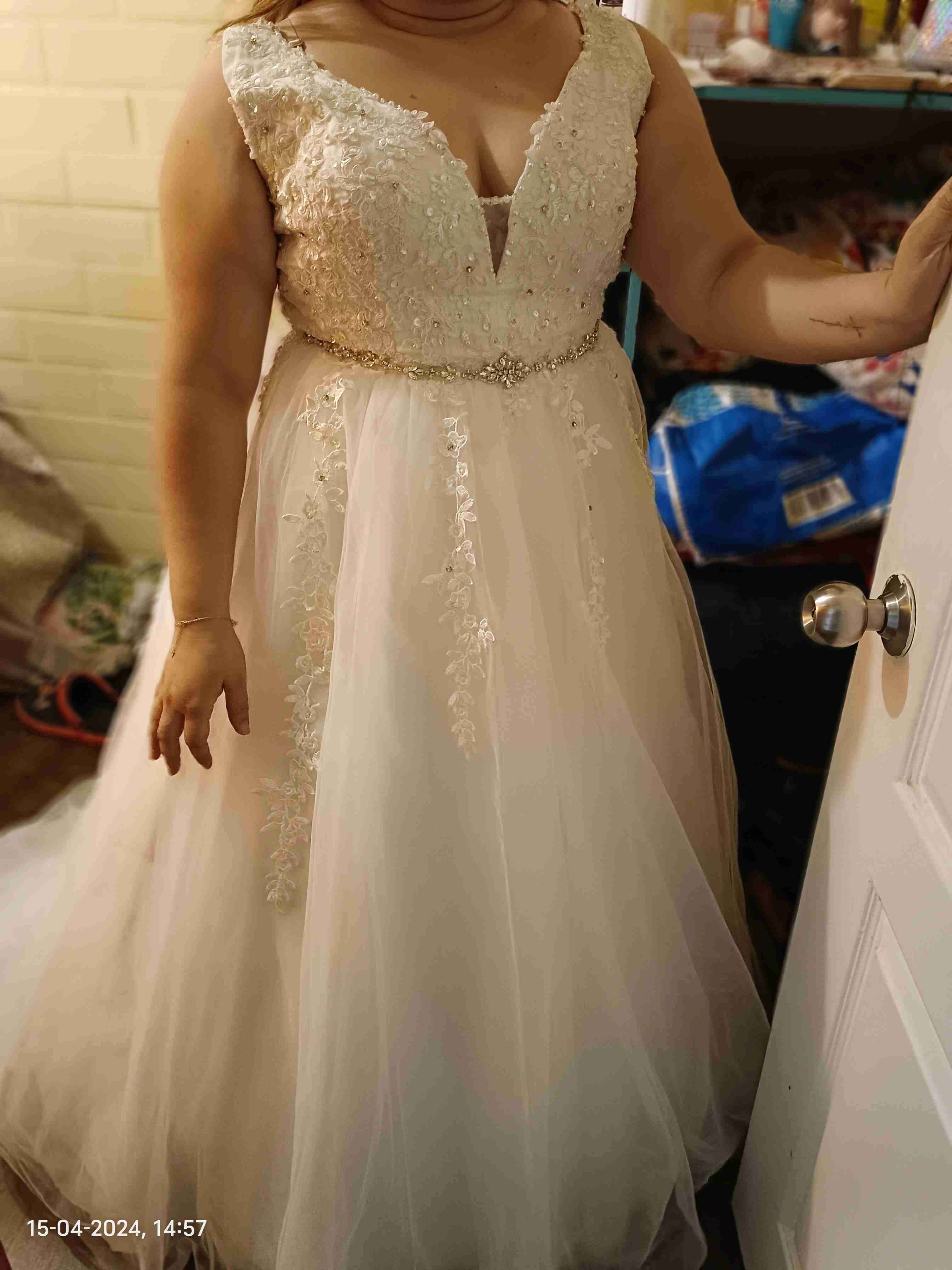 Vestido de novia bordado elegante