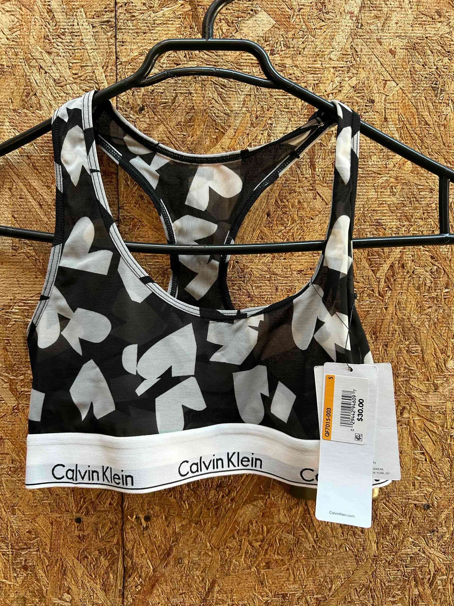 Top deportivo Calvin Klein negro