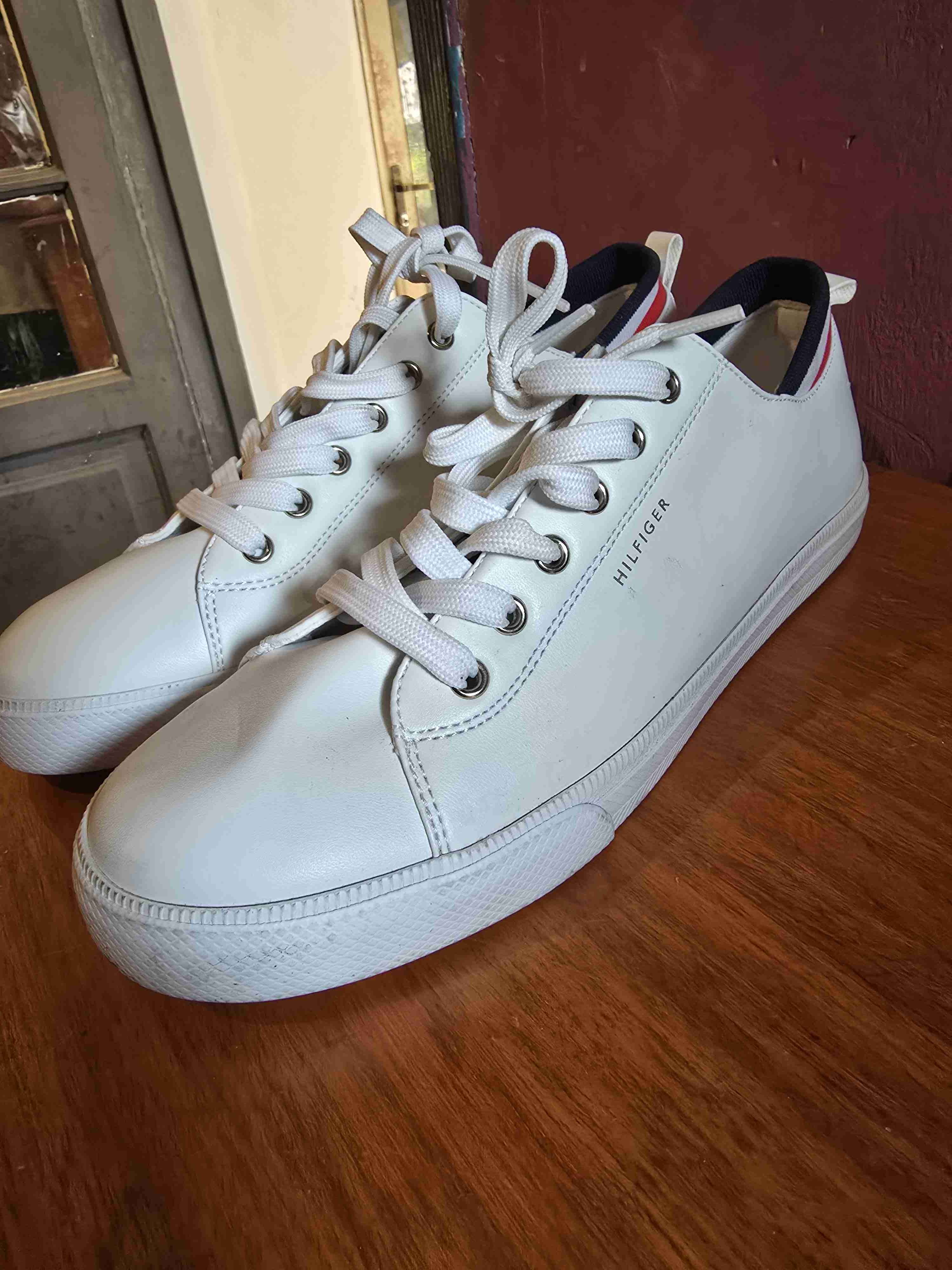 Zapatillas blancas de moda