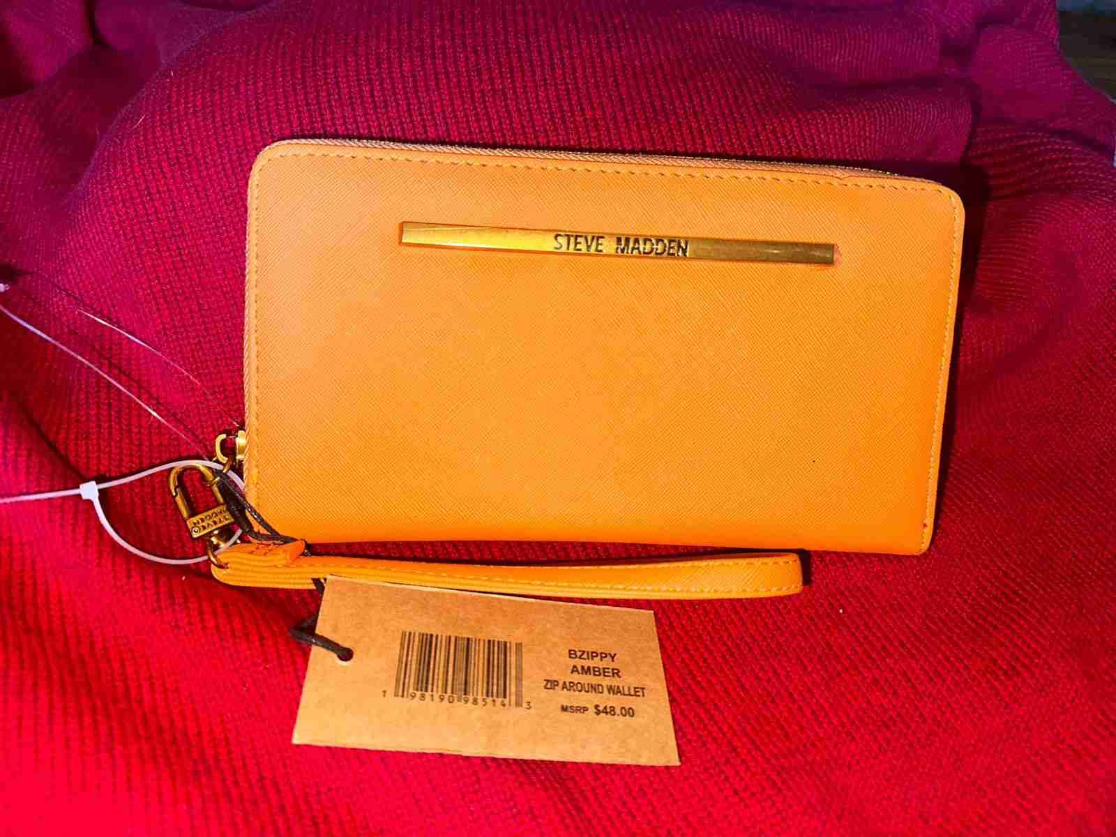 Billetera Steve Madden ámbar