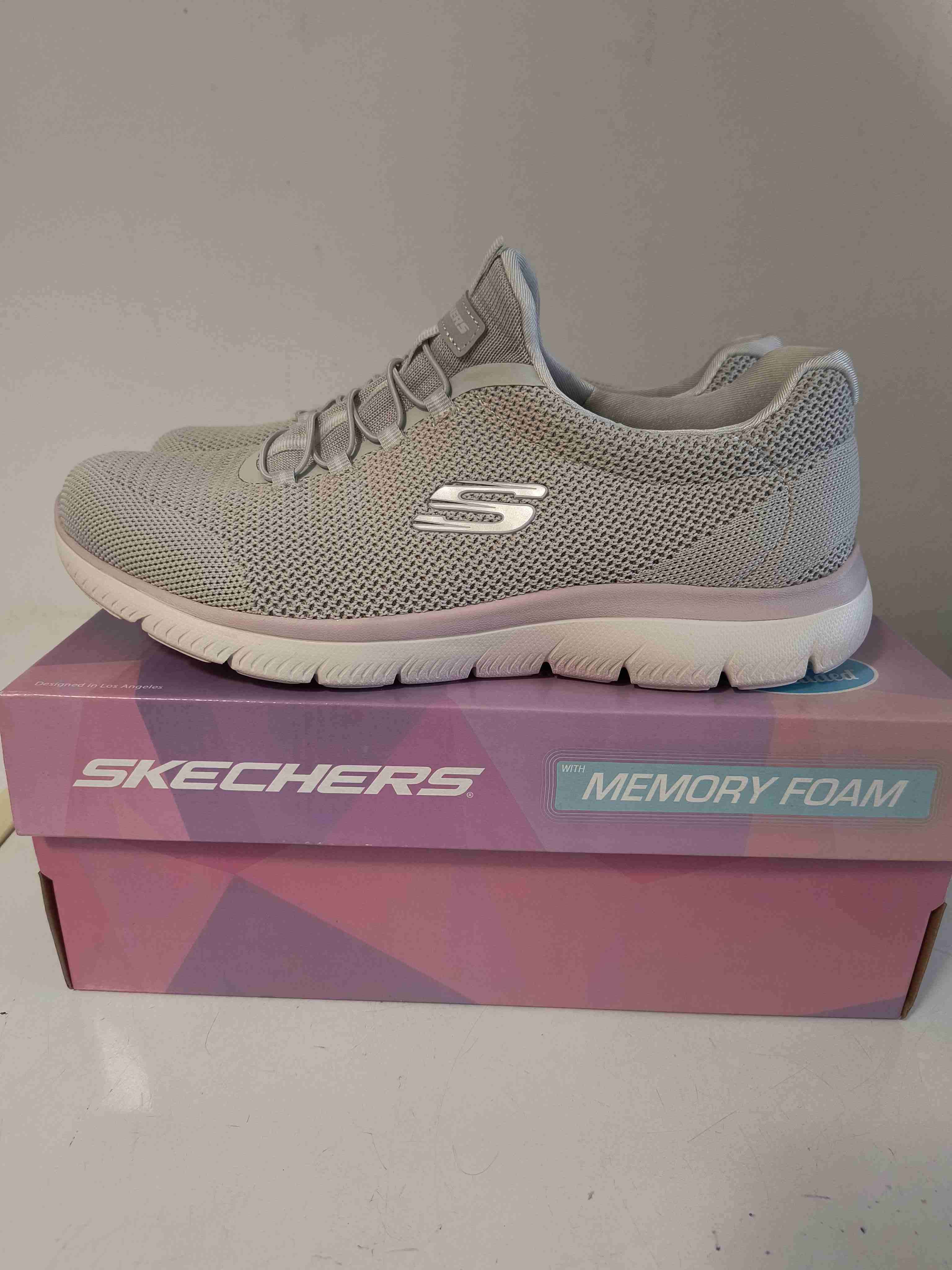 Zapatillas Skechers gris claro