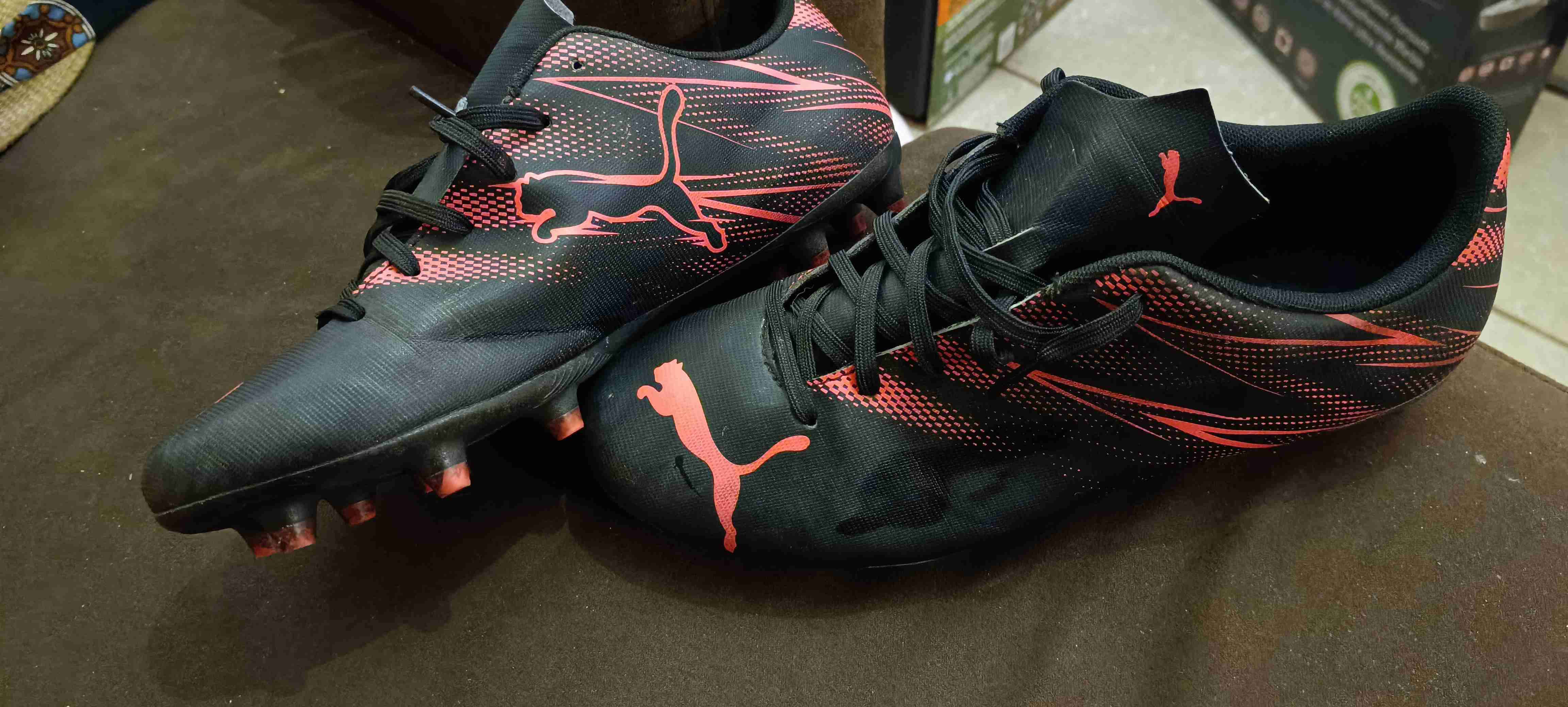 Zapato de fútbol marca puma n°40.5