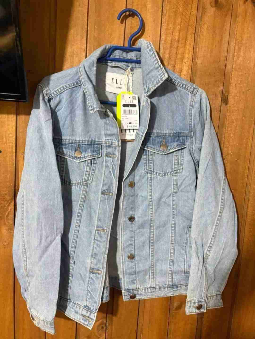 Chaqueta de mezclilla clara