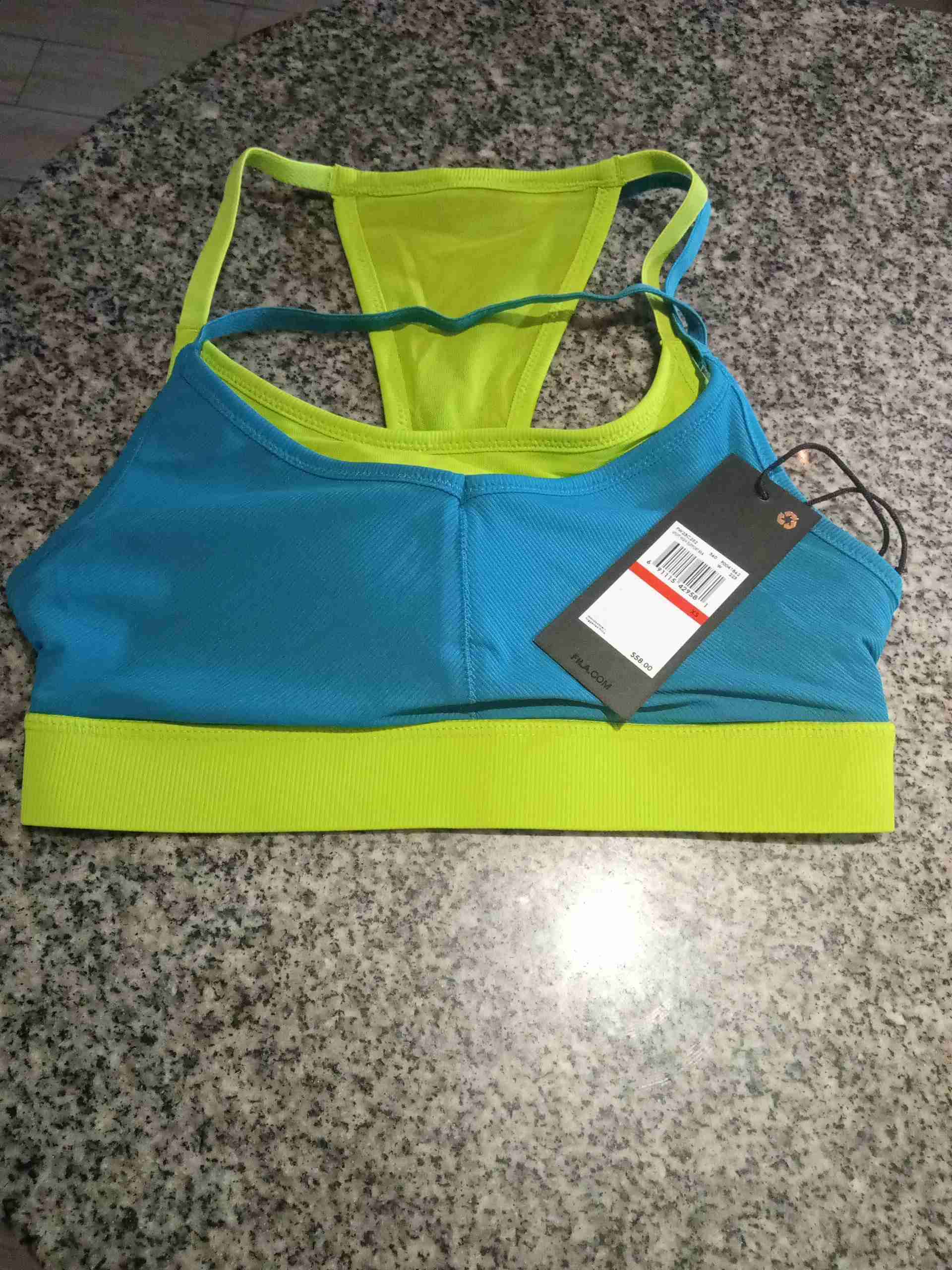 Top deportivo azul y verde Fila