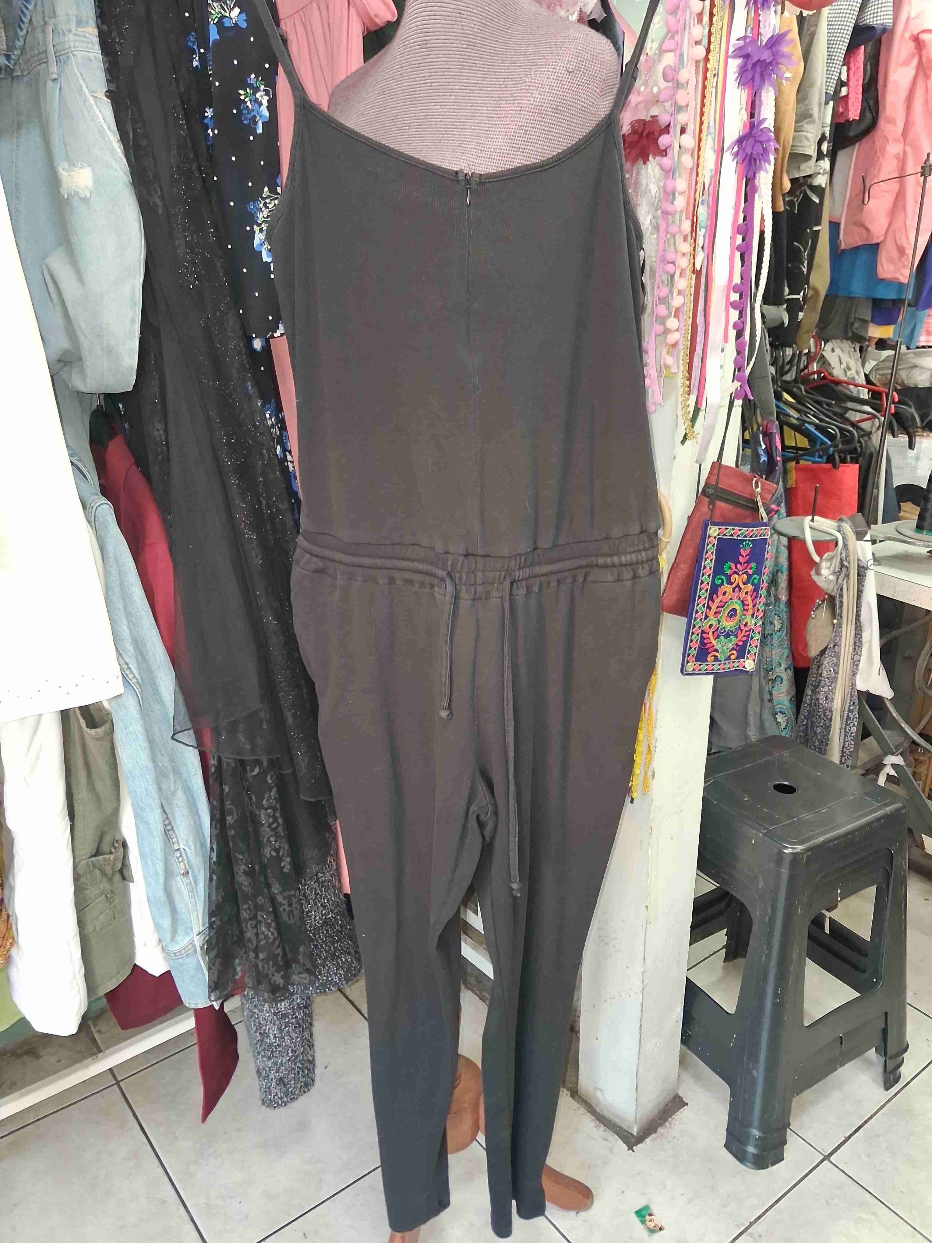 Enterito negro casual