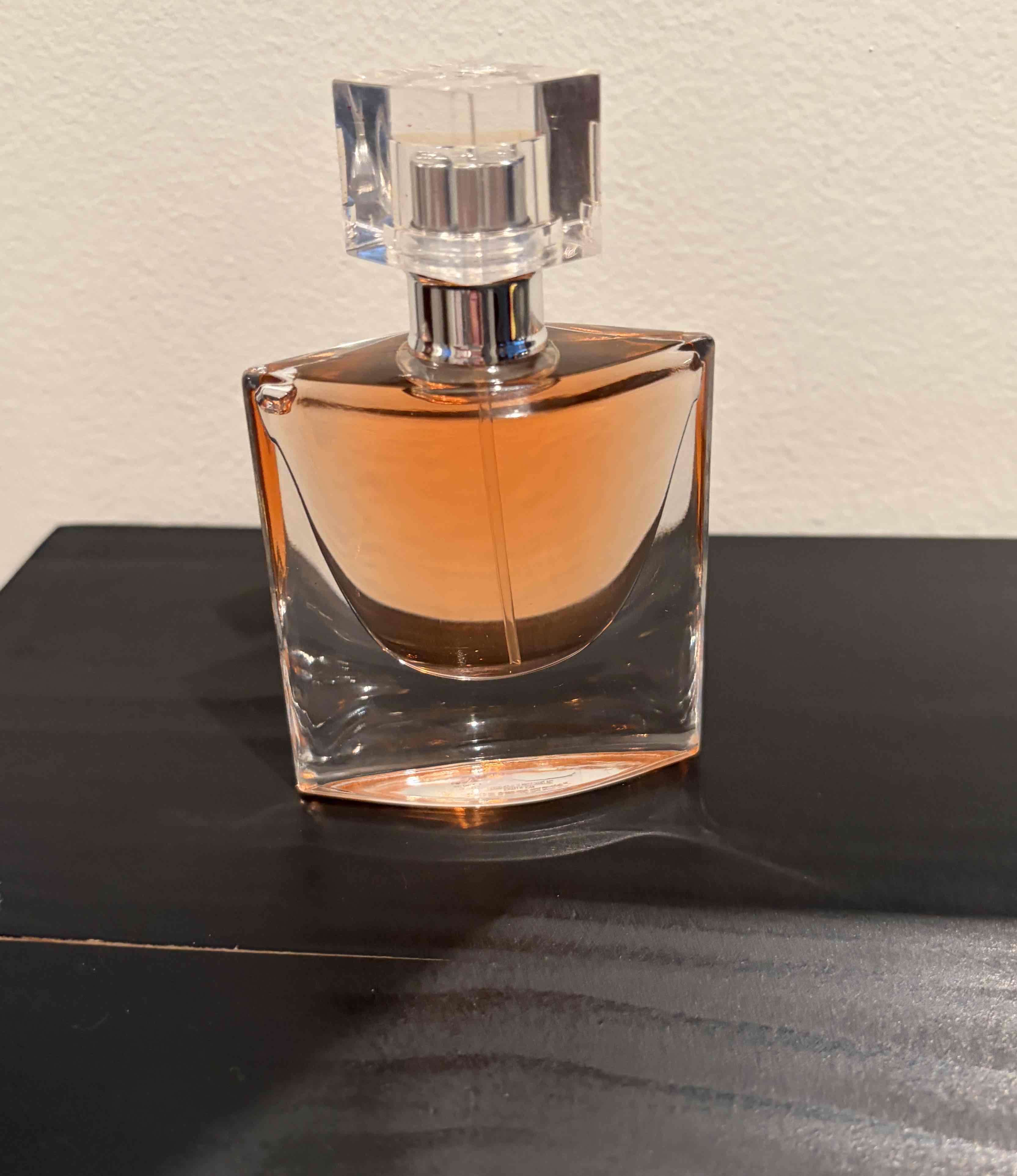 Perfume La vie est belle. 30 ml. Nuevo, Original