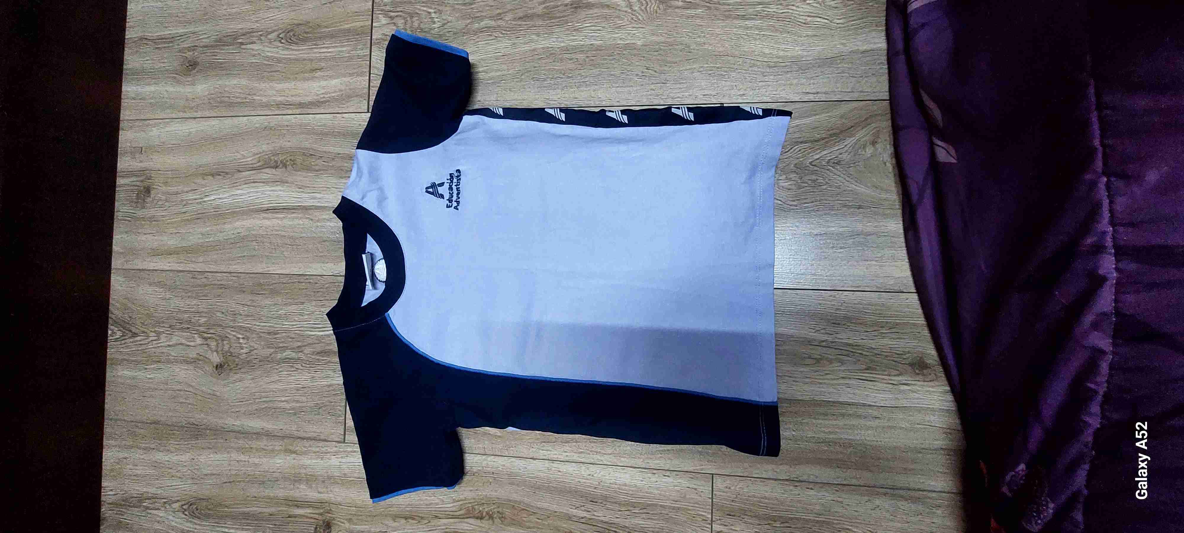 Polera y Buzo Completo Colegio Adventista talla 6