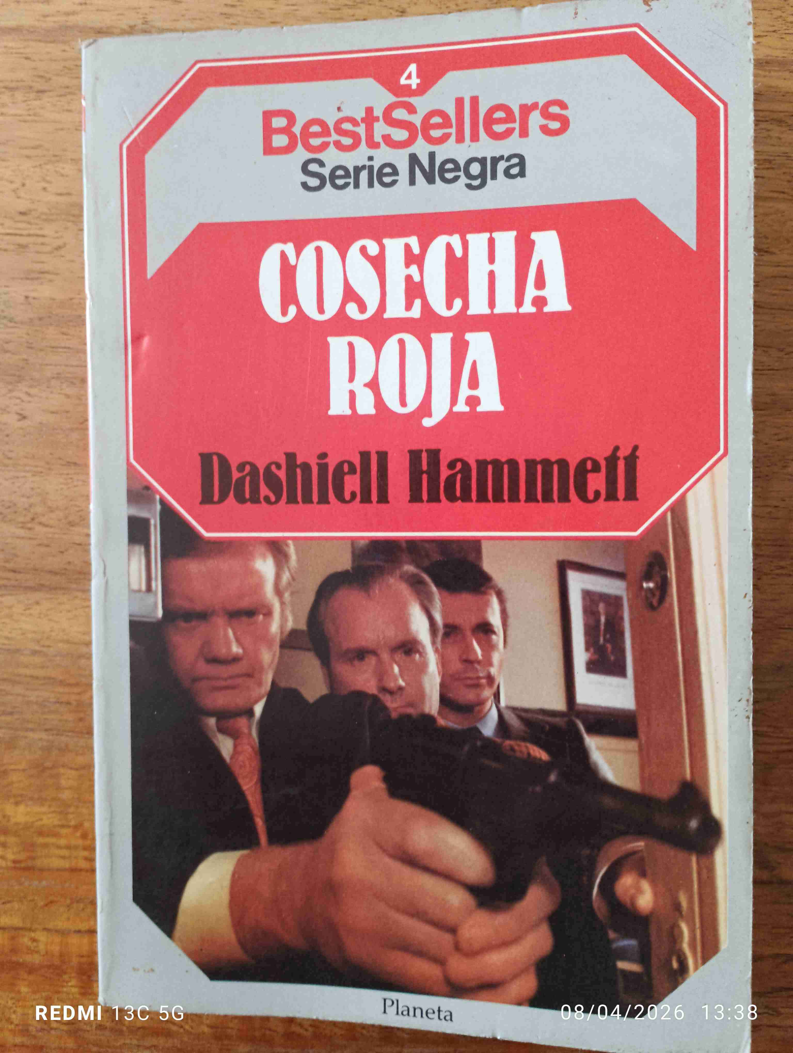 Libro 'Cosecha Roja' Dashiell Hammett