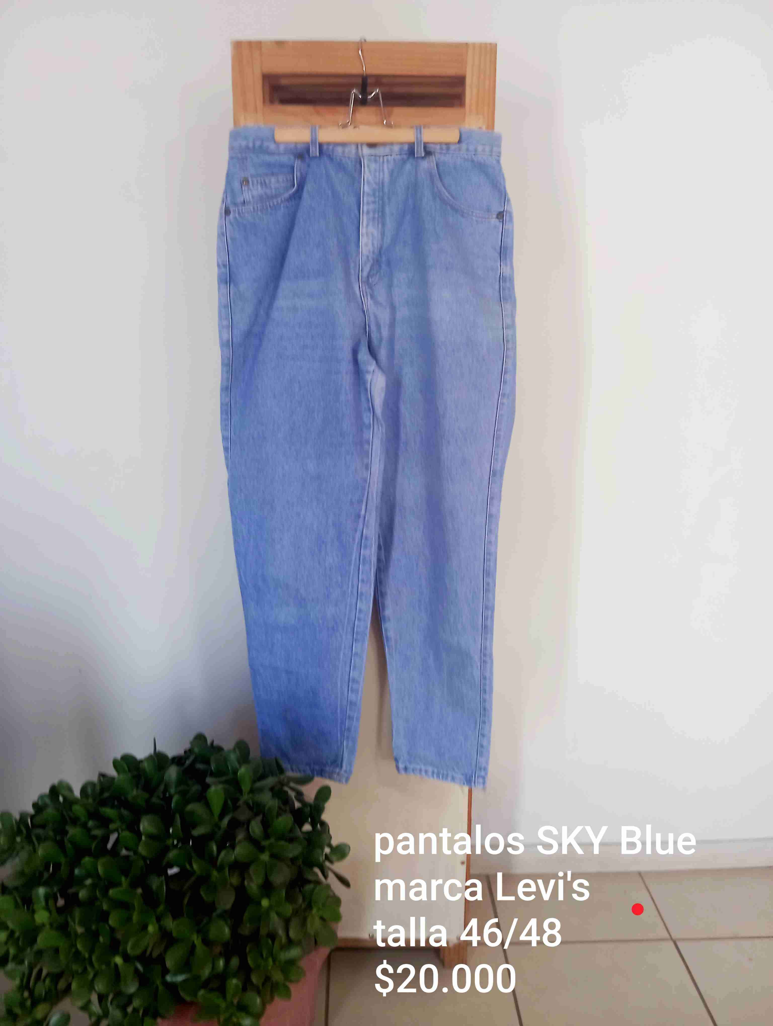 Jeans Levi's azul claro
