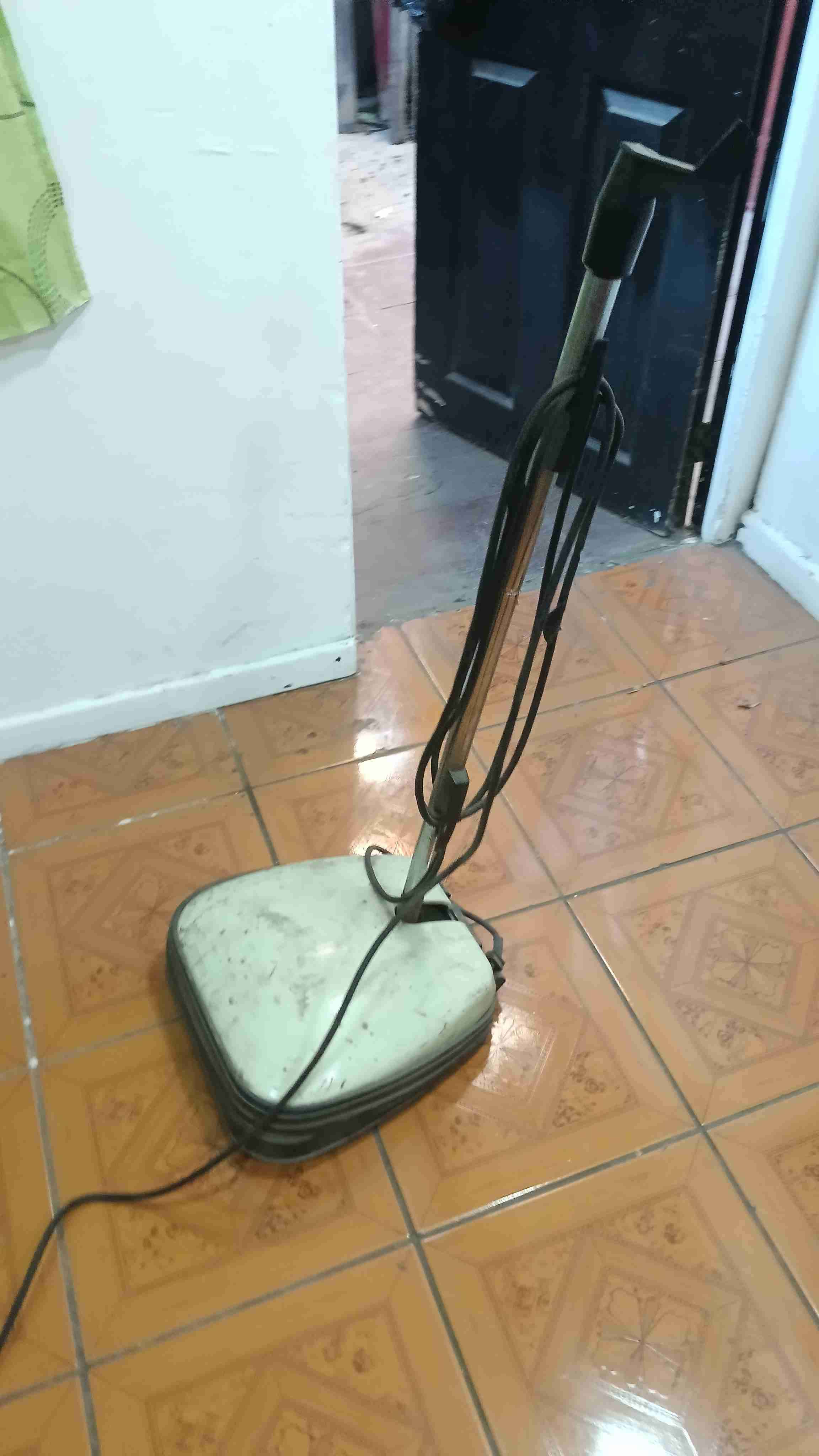 Enceradora vertical antigua