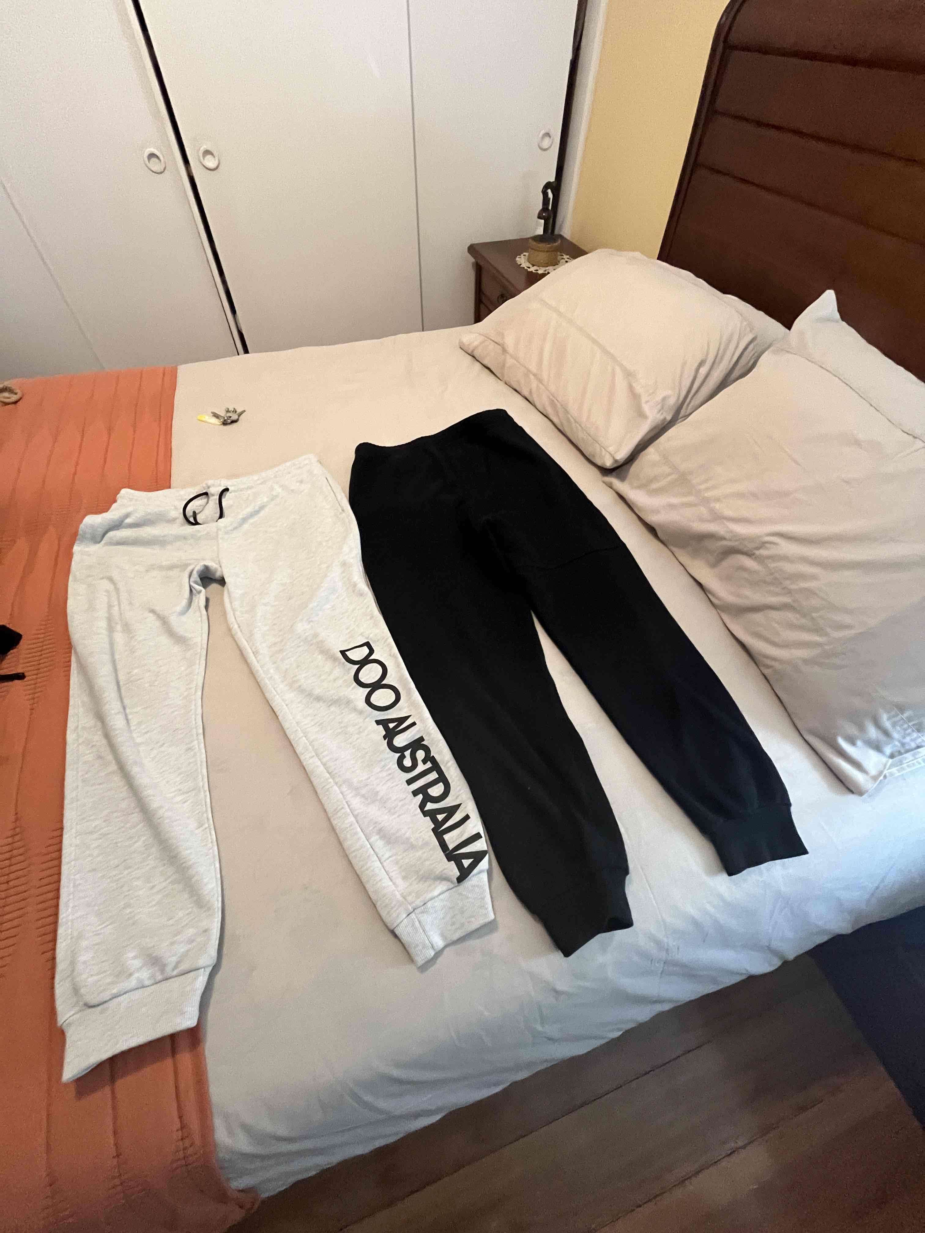 Pantalones deportivos Doo Australia