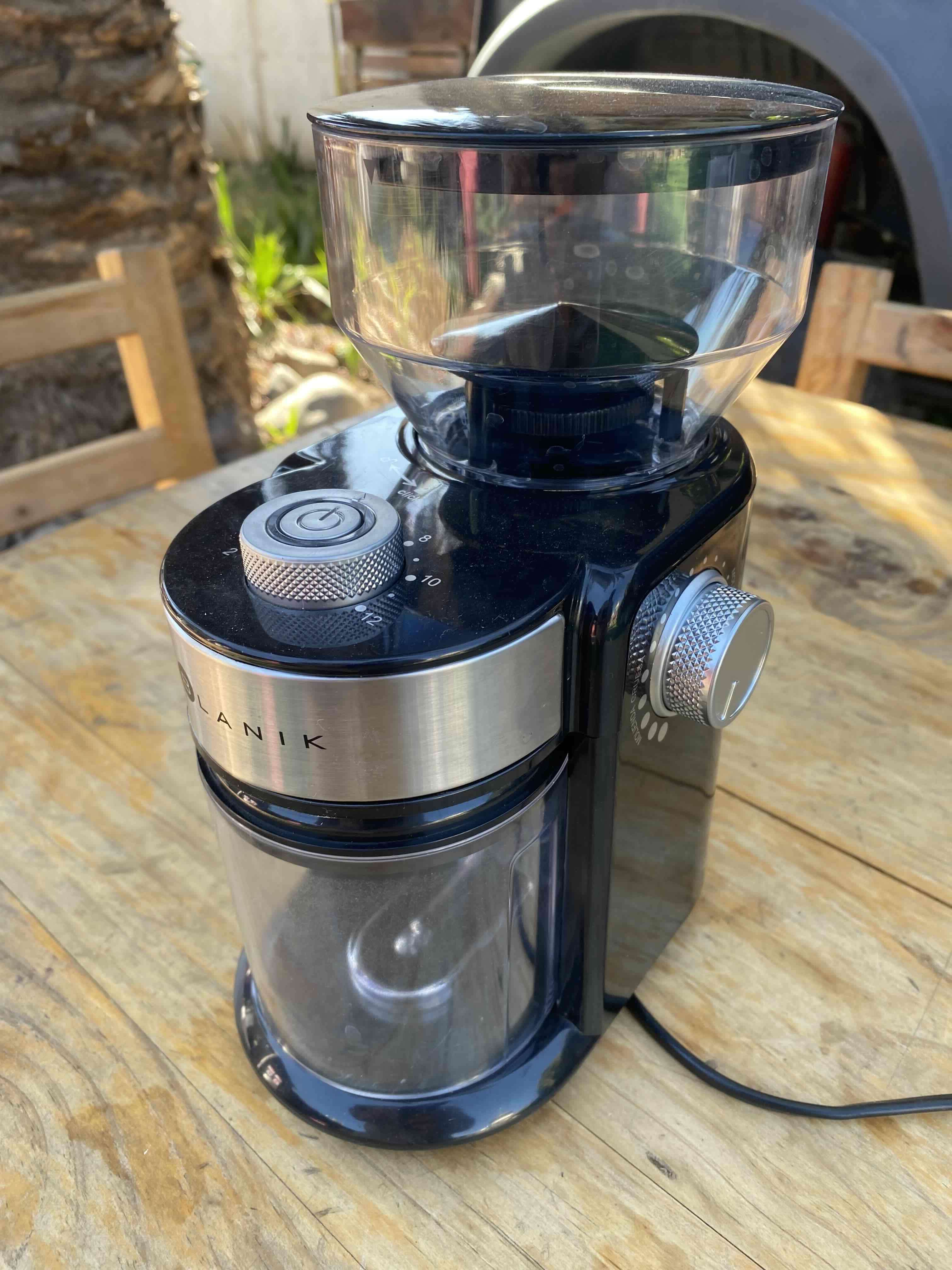 Molino de café eléctrico