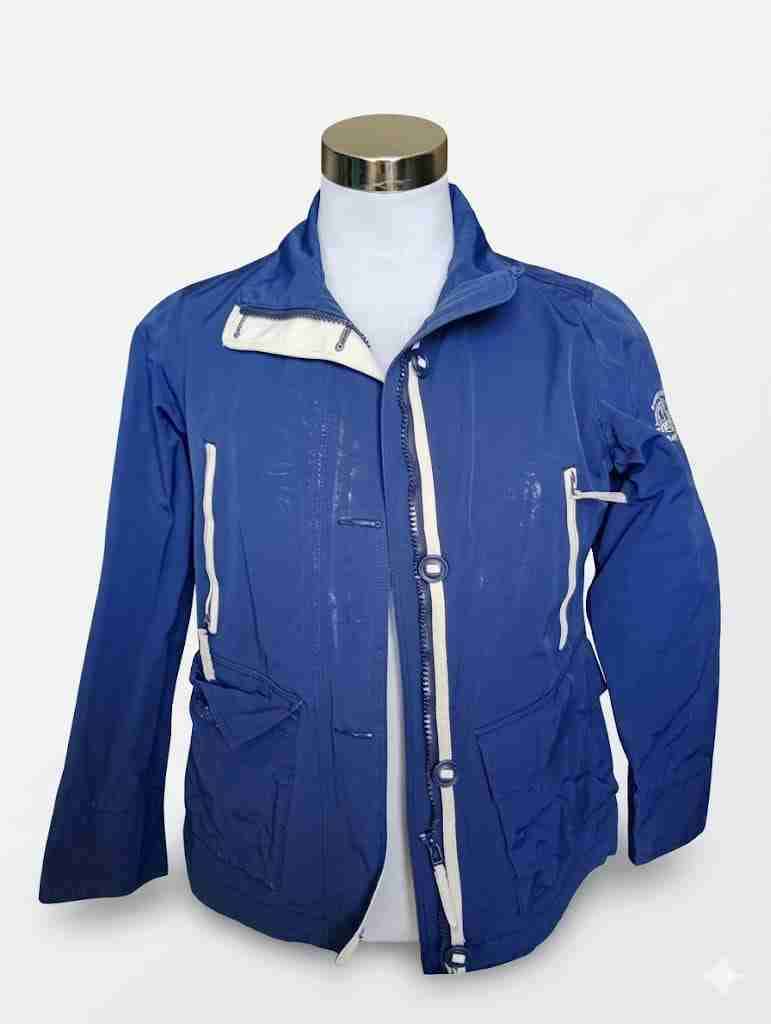 Chaqueta azul con cremallera, marca Marine pool