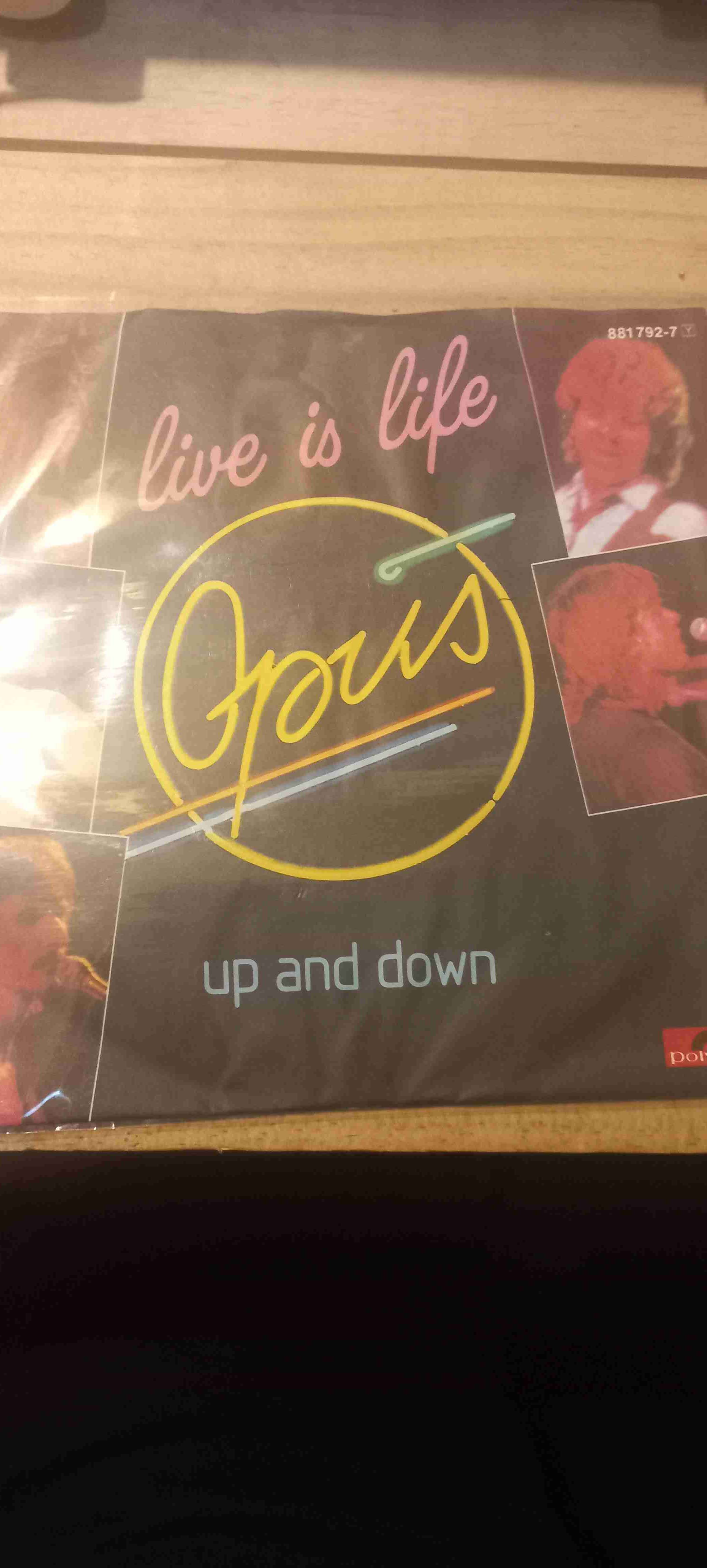 Vinilo Opus Live is Life