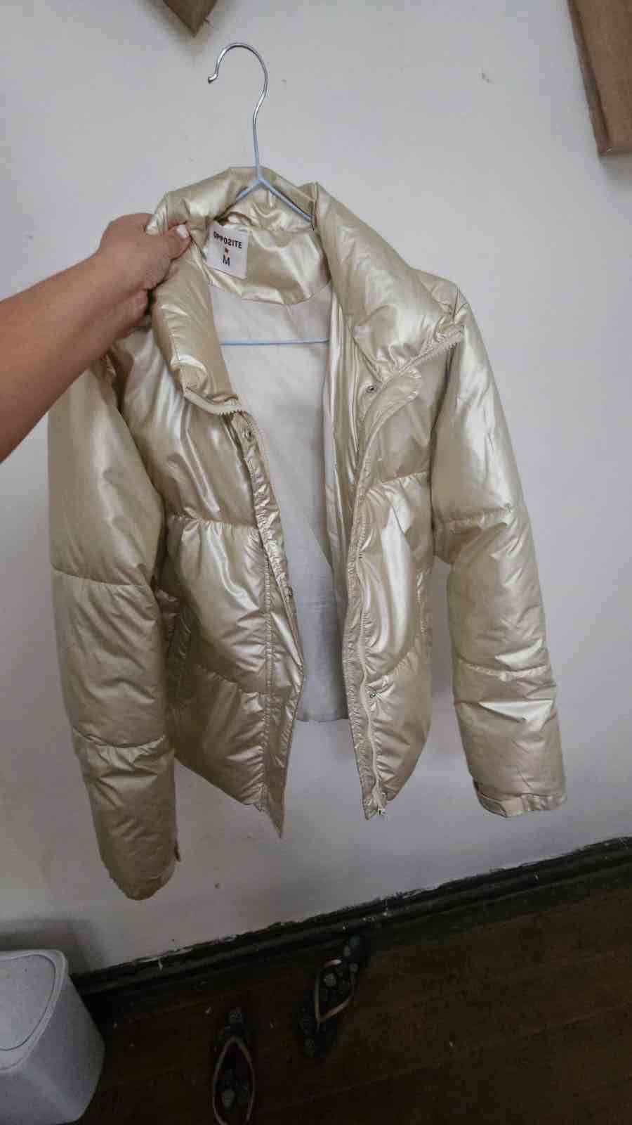 Chaqueta acolchada dorada