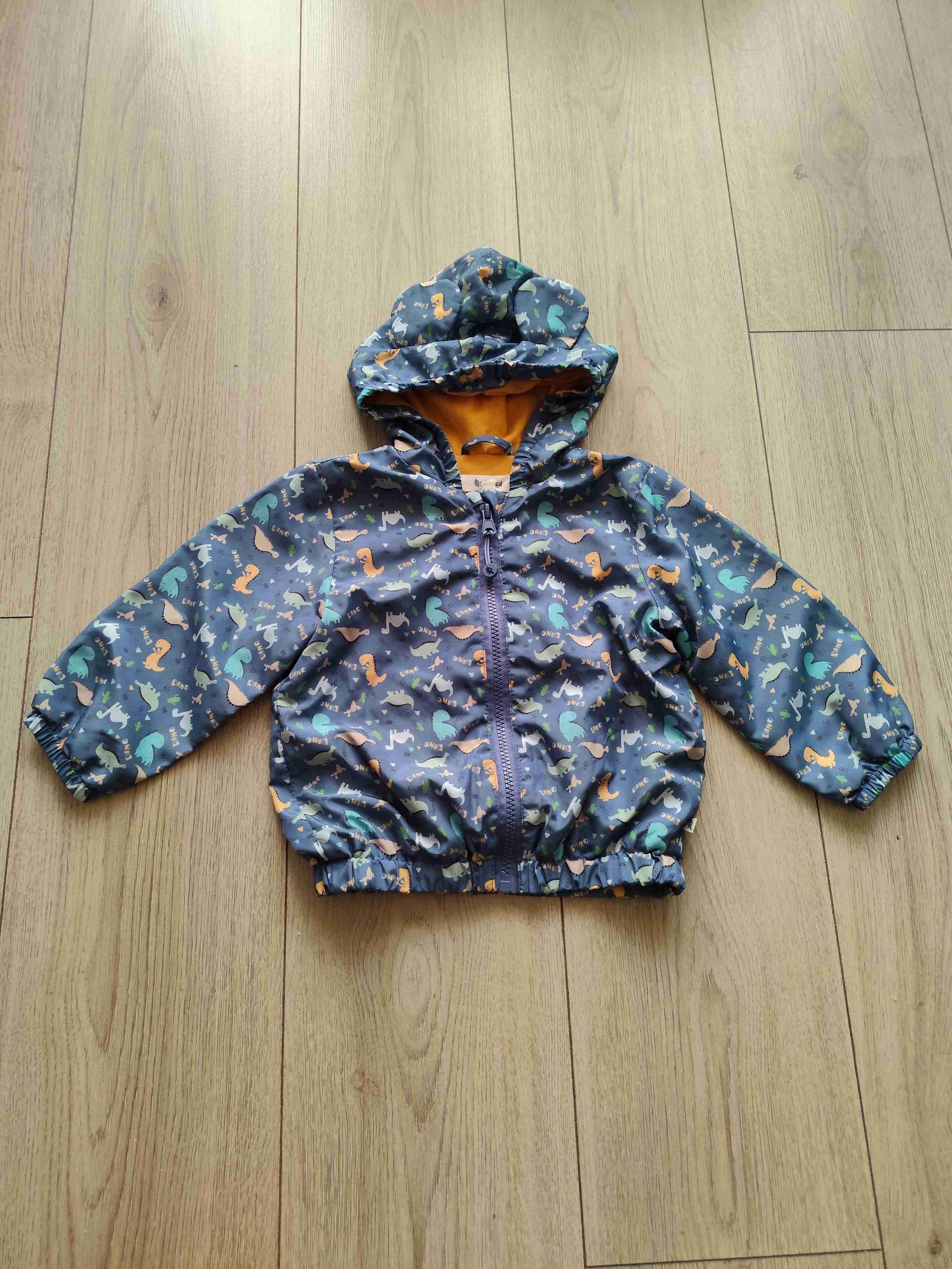 Chaqueta infantil impermeable dinosaurios