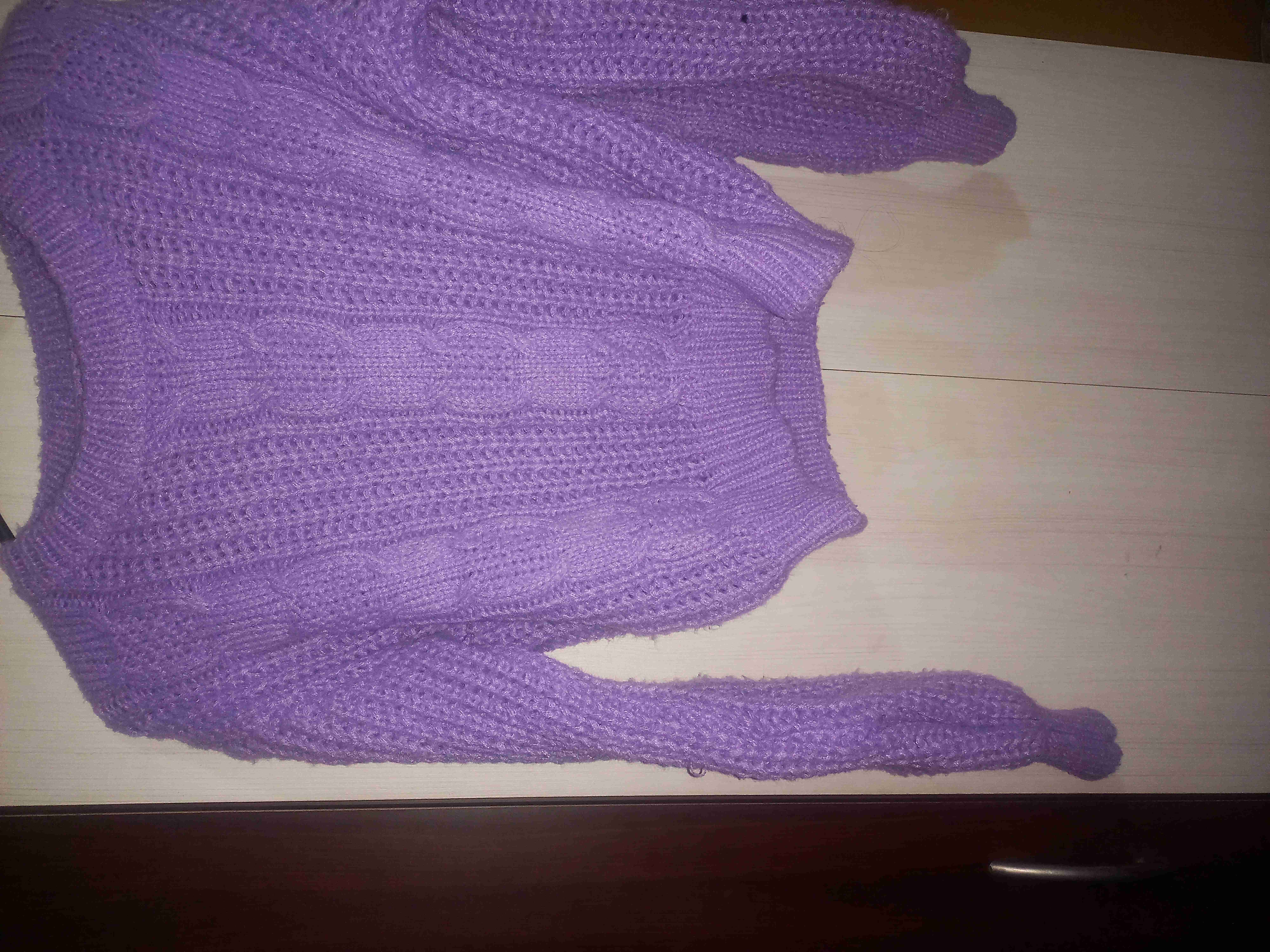 Suéter lila  tejido grueso y talla standar