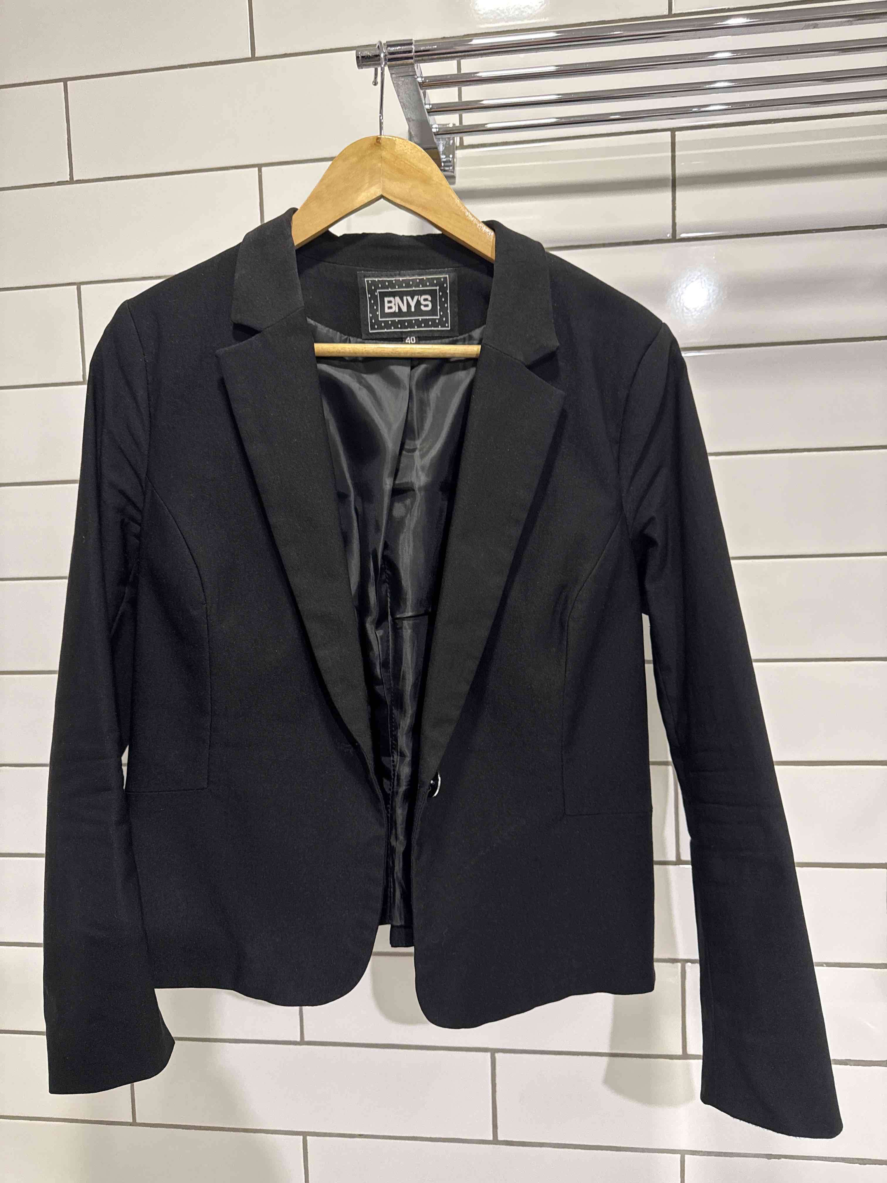 Blazer negro talla 40