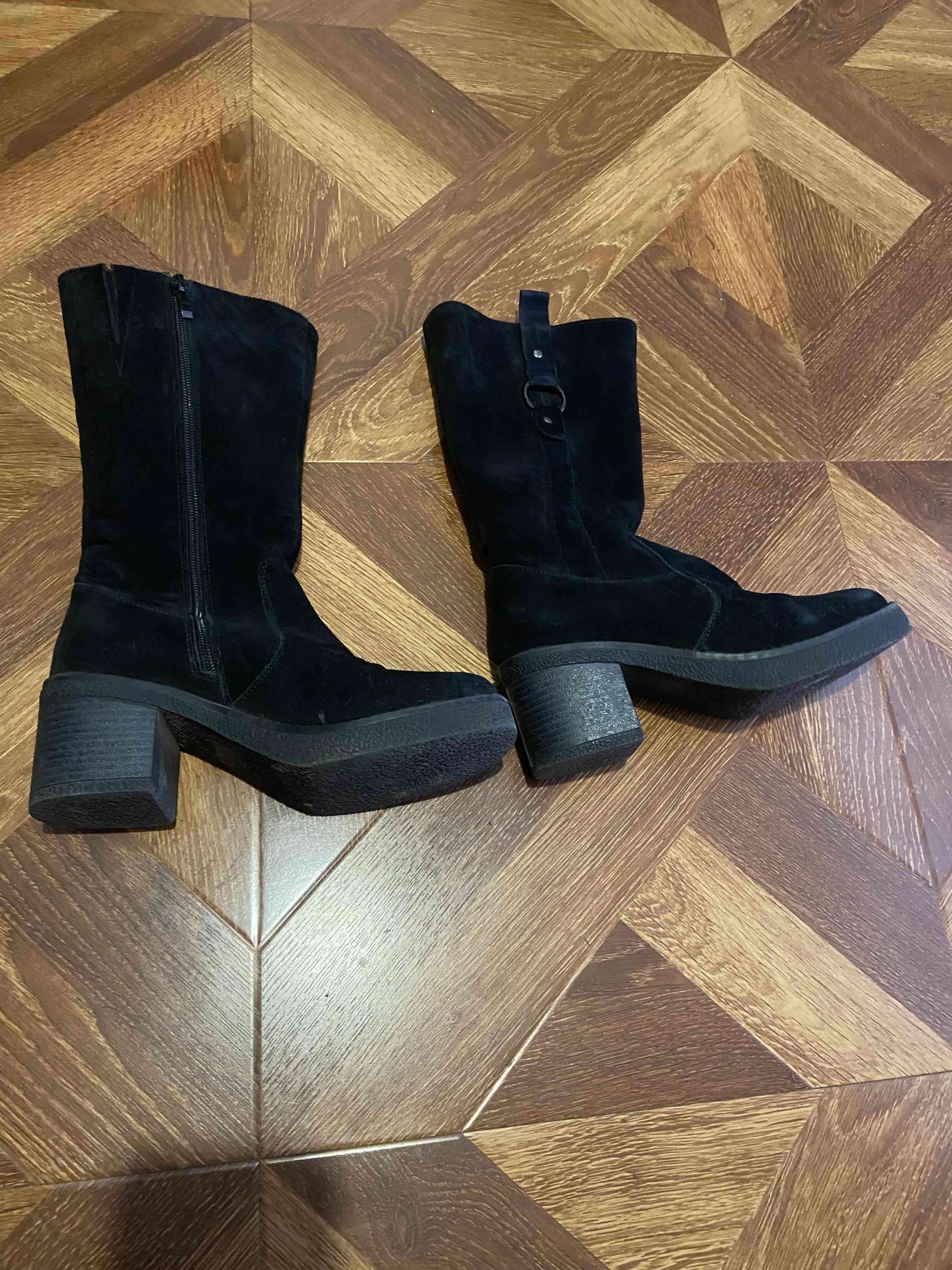 Botines negros de gamuza