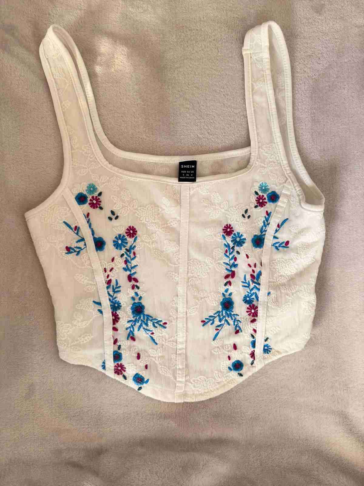 Blusa top bordado floral blanco