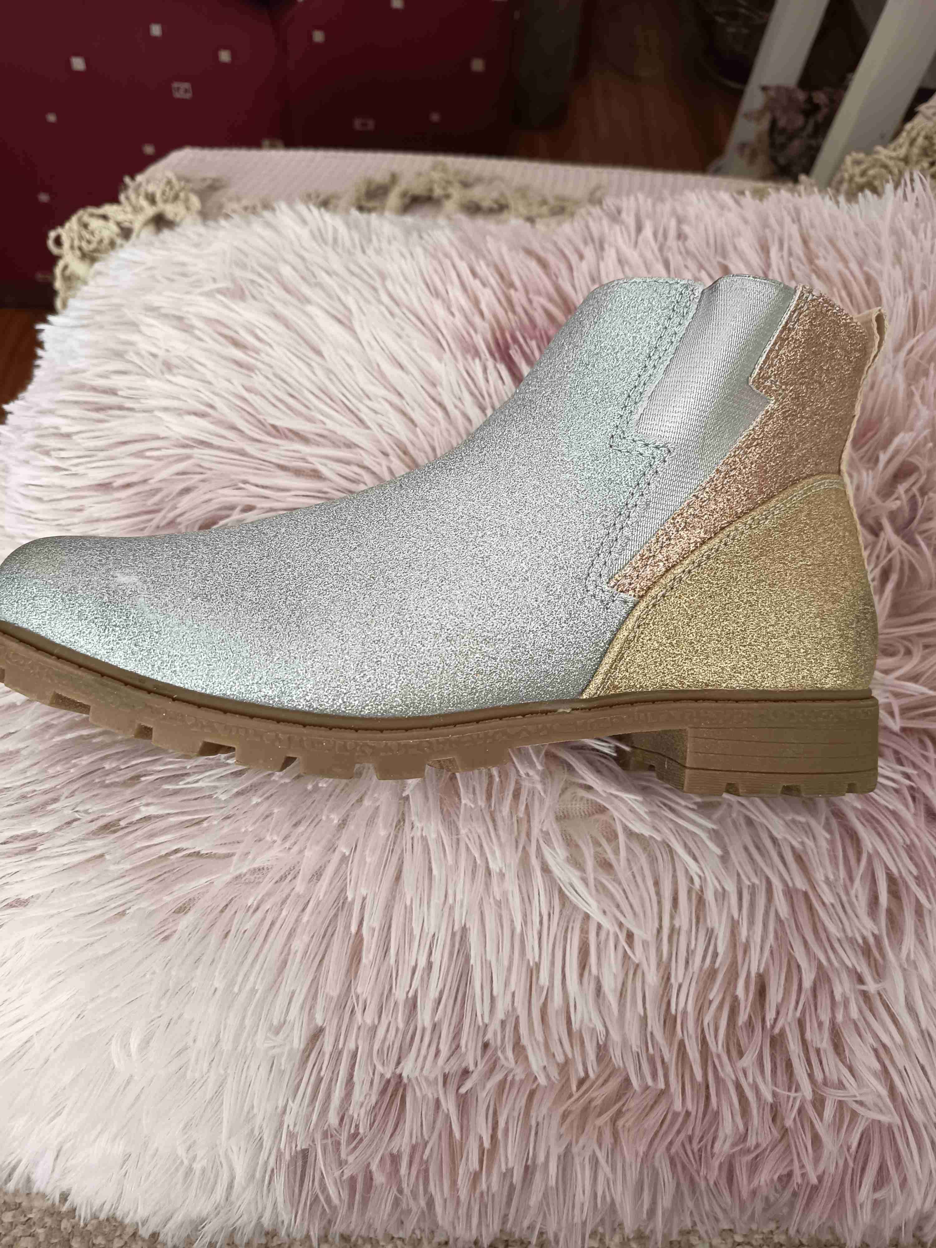 Botín plateado y dorado brillante