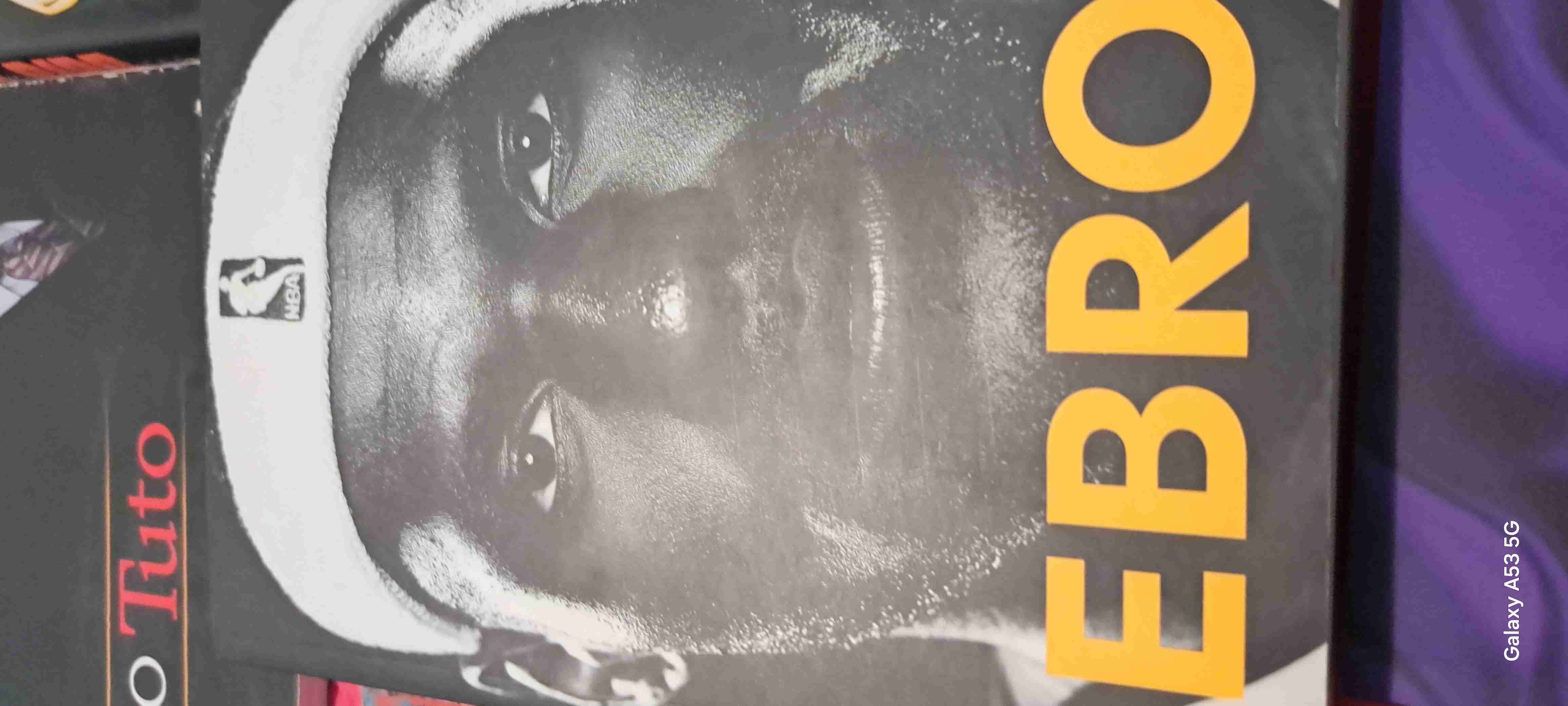 Libro biografía de jugador NBA