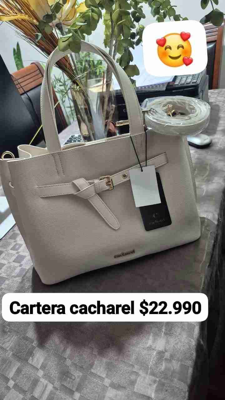 Cartera beige Cacharel