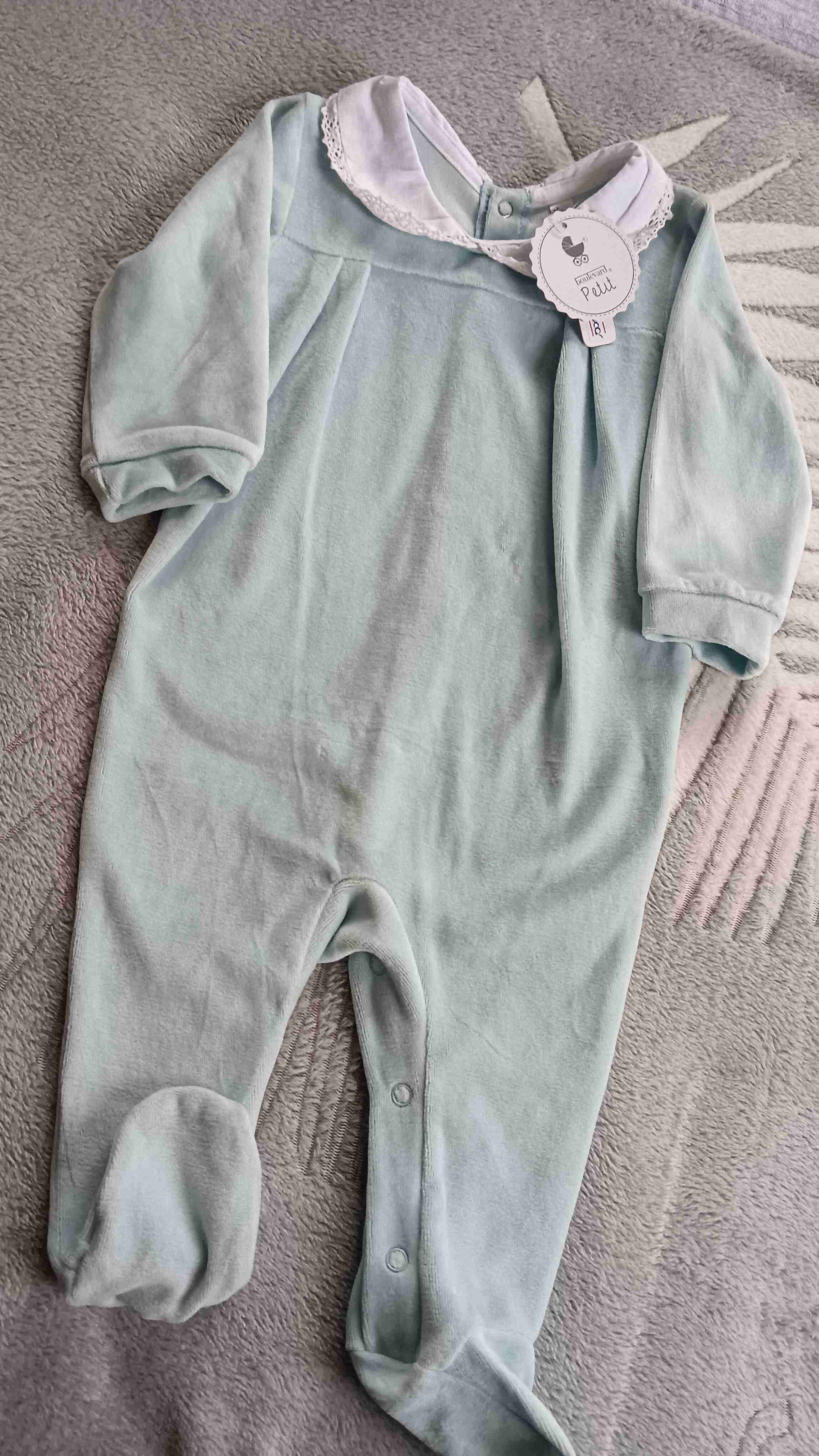 Osito de bebé verde suave