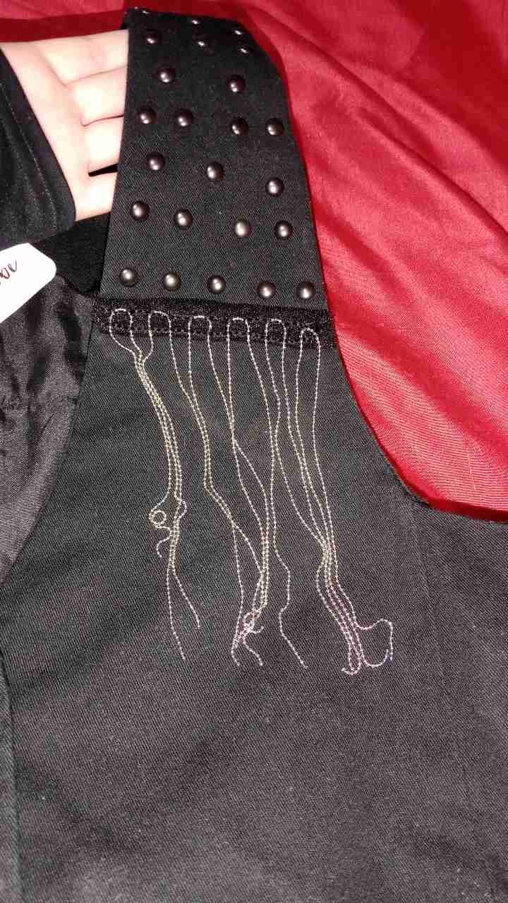 Chaleco negro con tacha y flecos brillantes - miniatura 2