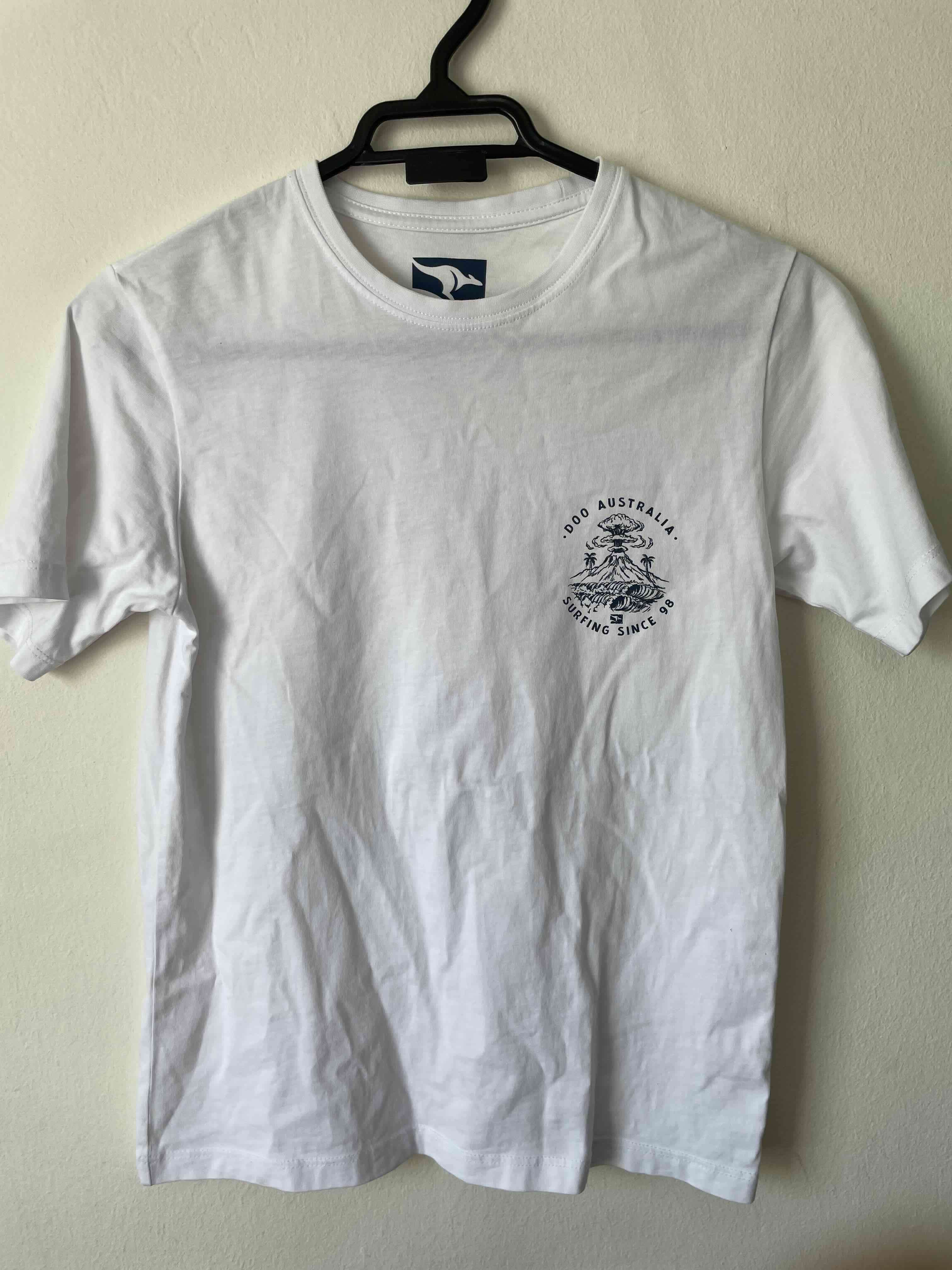 Polera blanca niño Doo Australia