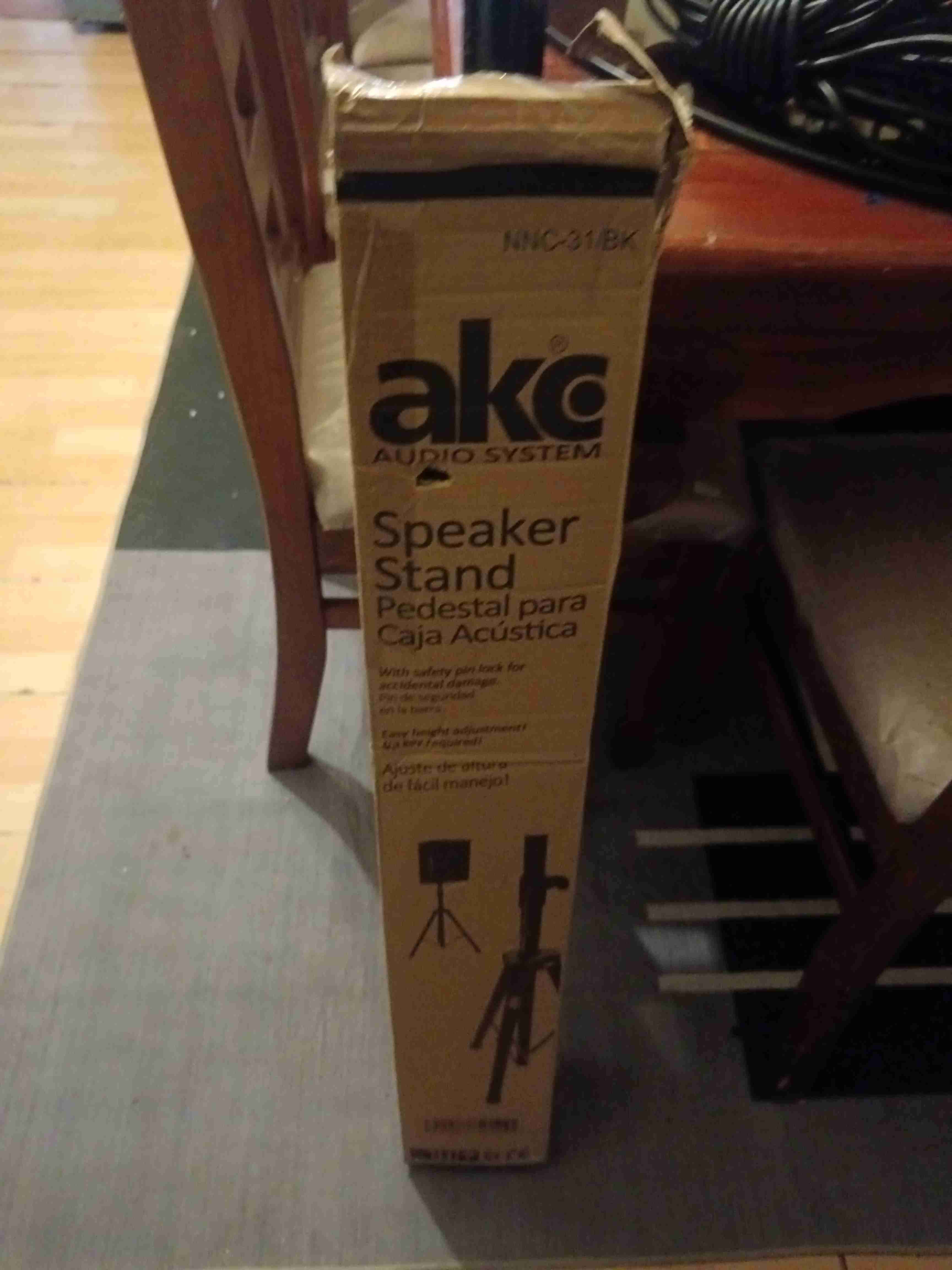 Pedestal para Caja Acústica AKC