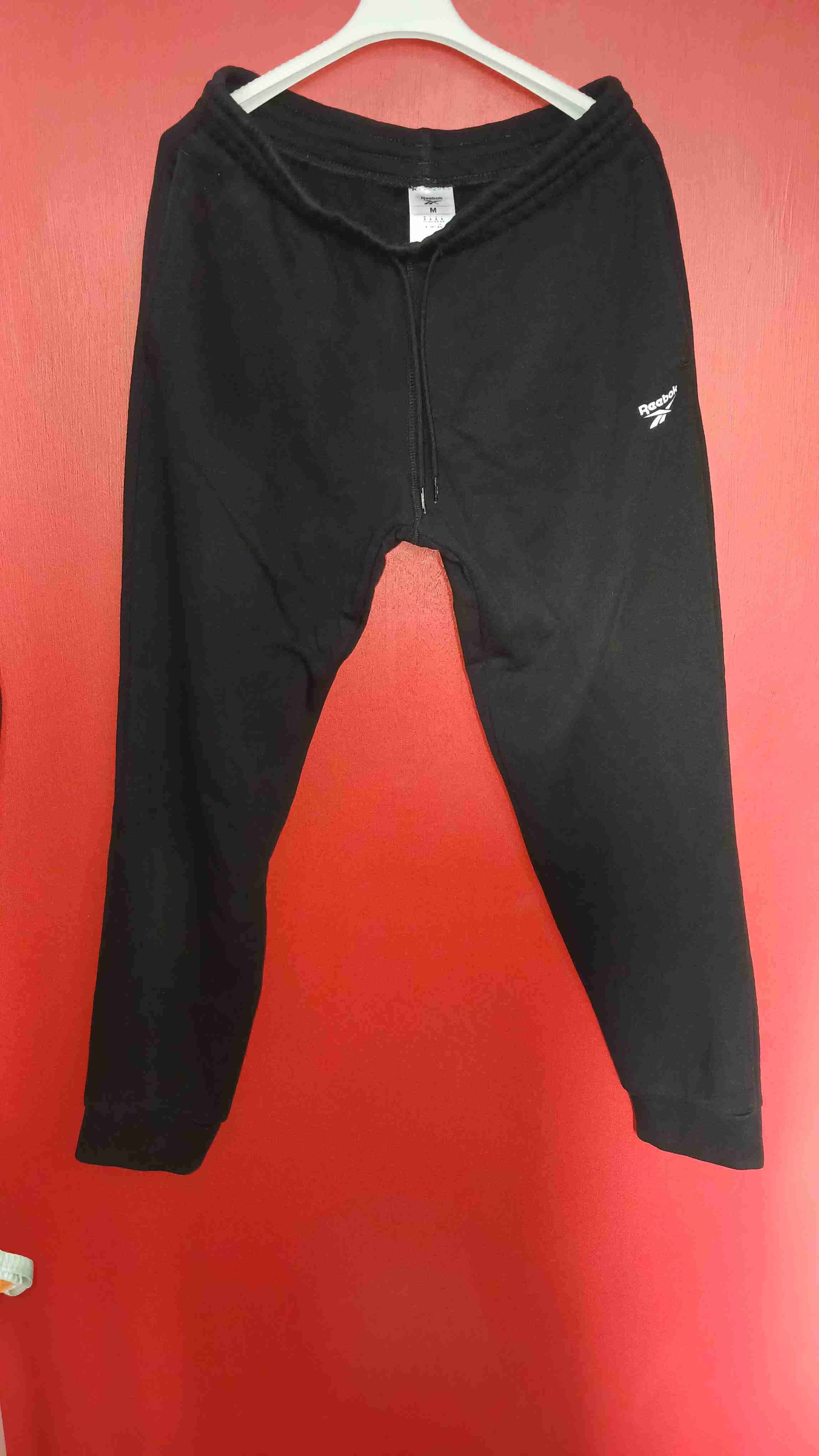 Pantalones deportivos negros Reebok