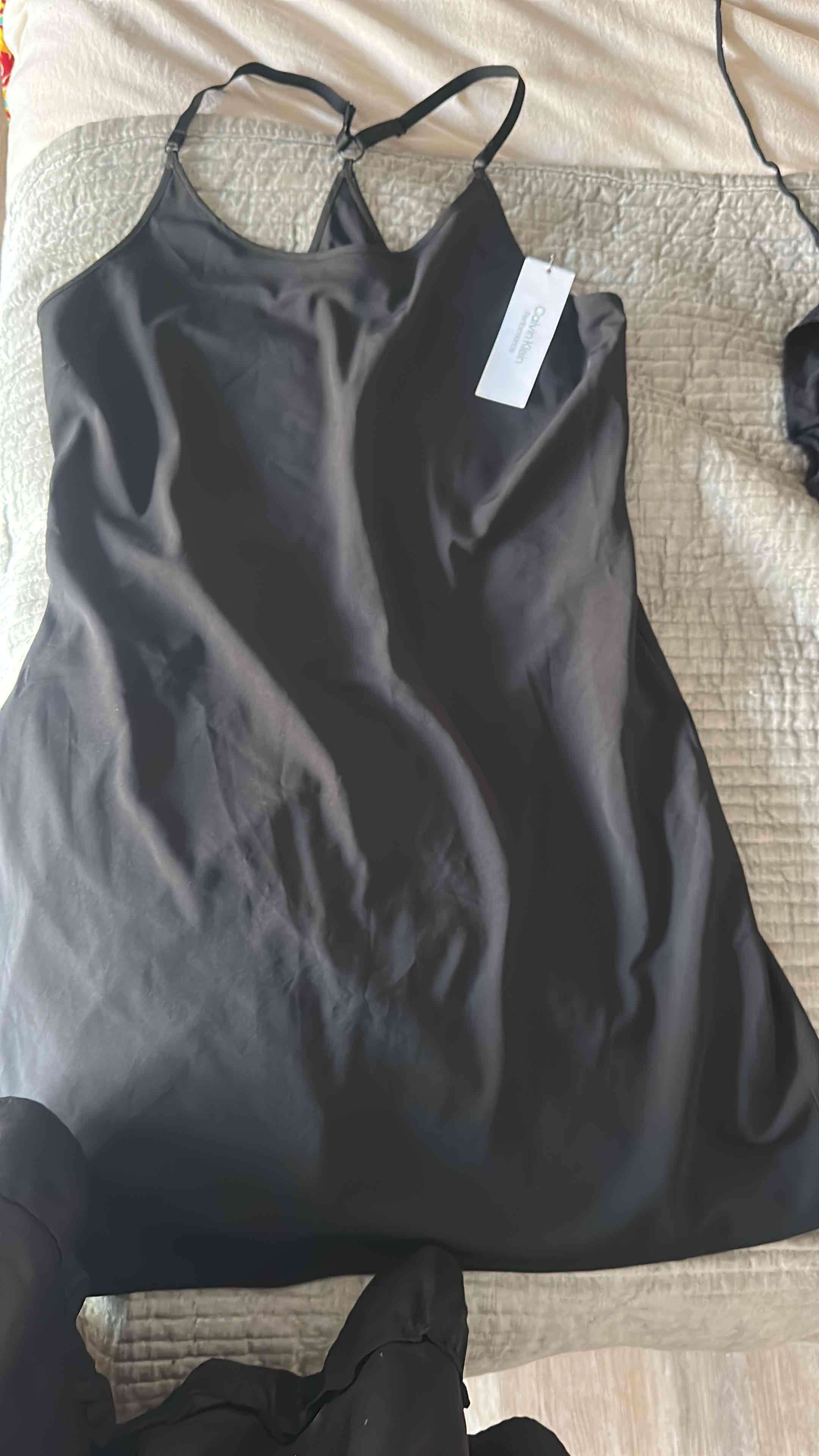 Vestido negro elegante nuevo